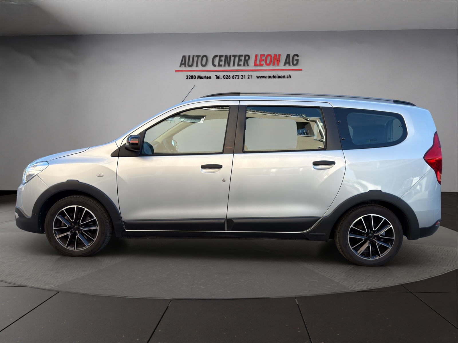DACIA Lodgy TCE 130 Stepway 7PL-image-2