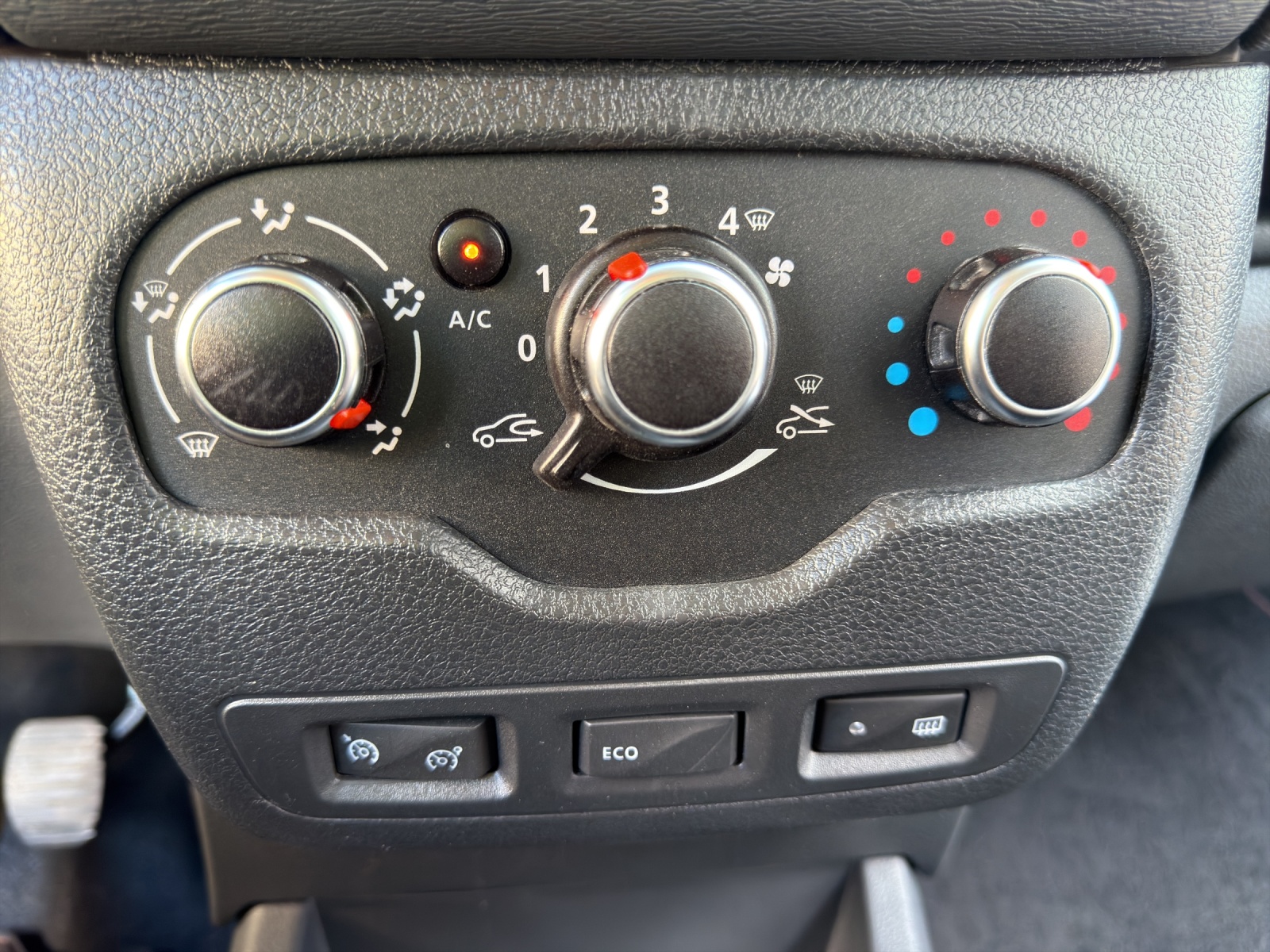 DACIA Lodgy TCE 130 Stepway 7PL-image-21