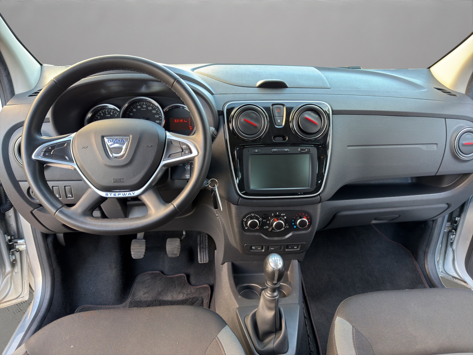 DACIA Lodgy TCE 130 Stepway 7PL-image-13