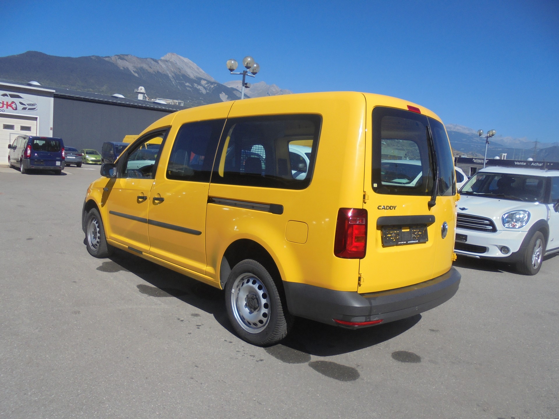 VW Caddy Maxi 2.0TDI 4Mot. BlueMotion Technology DSG-image-4