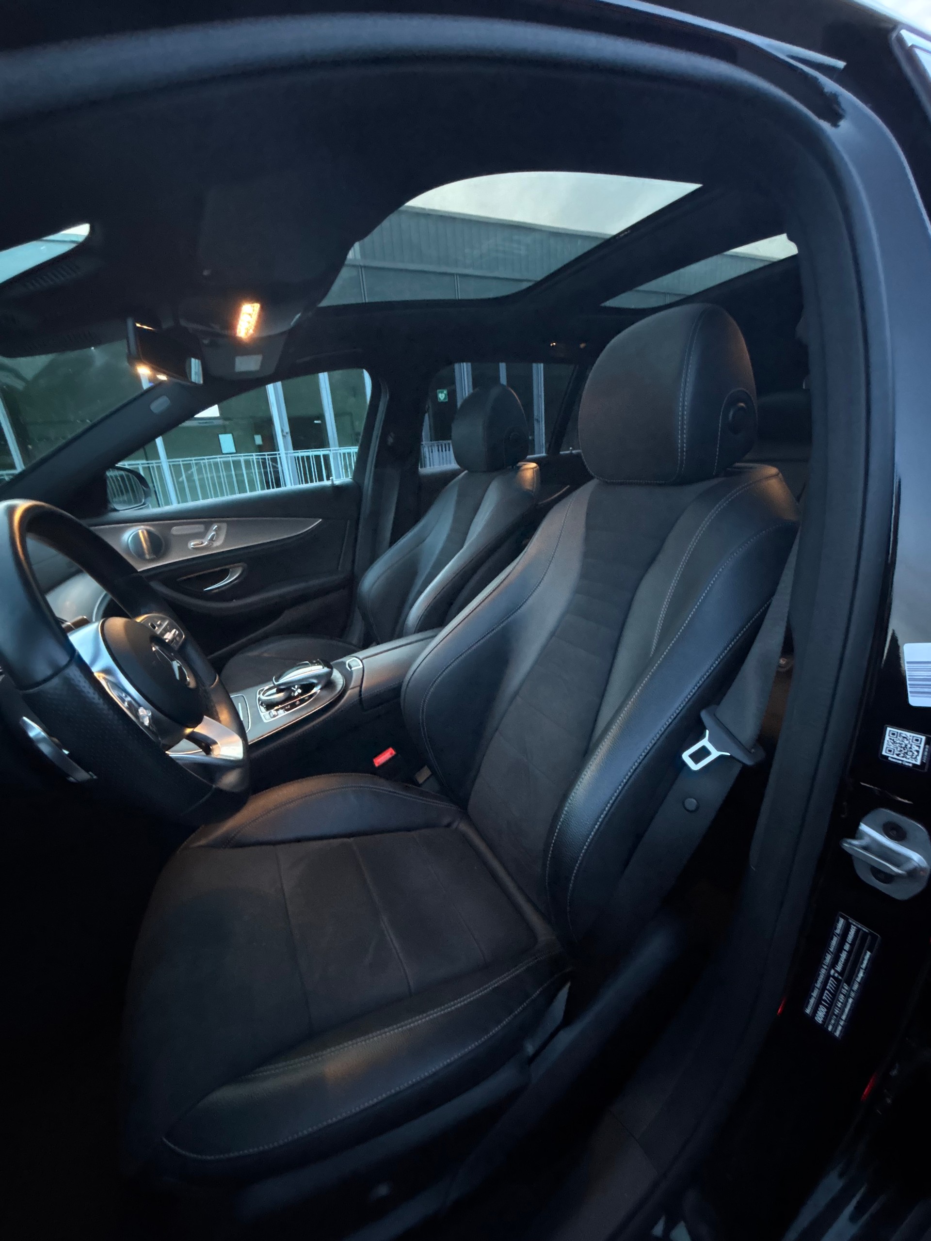 MERCEDES-BENZ E 450 AMG Line 4matic-image-3