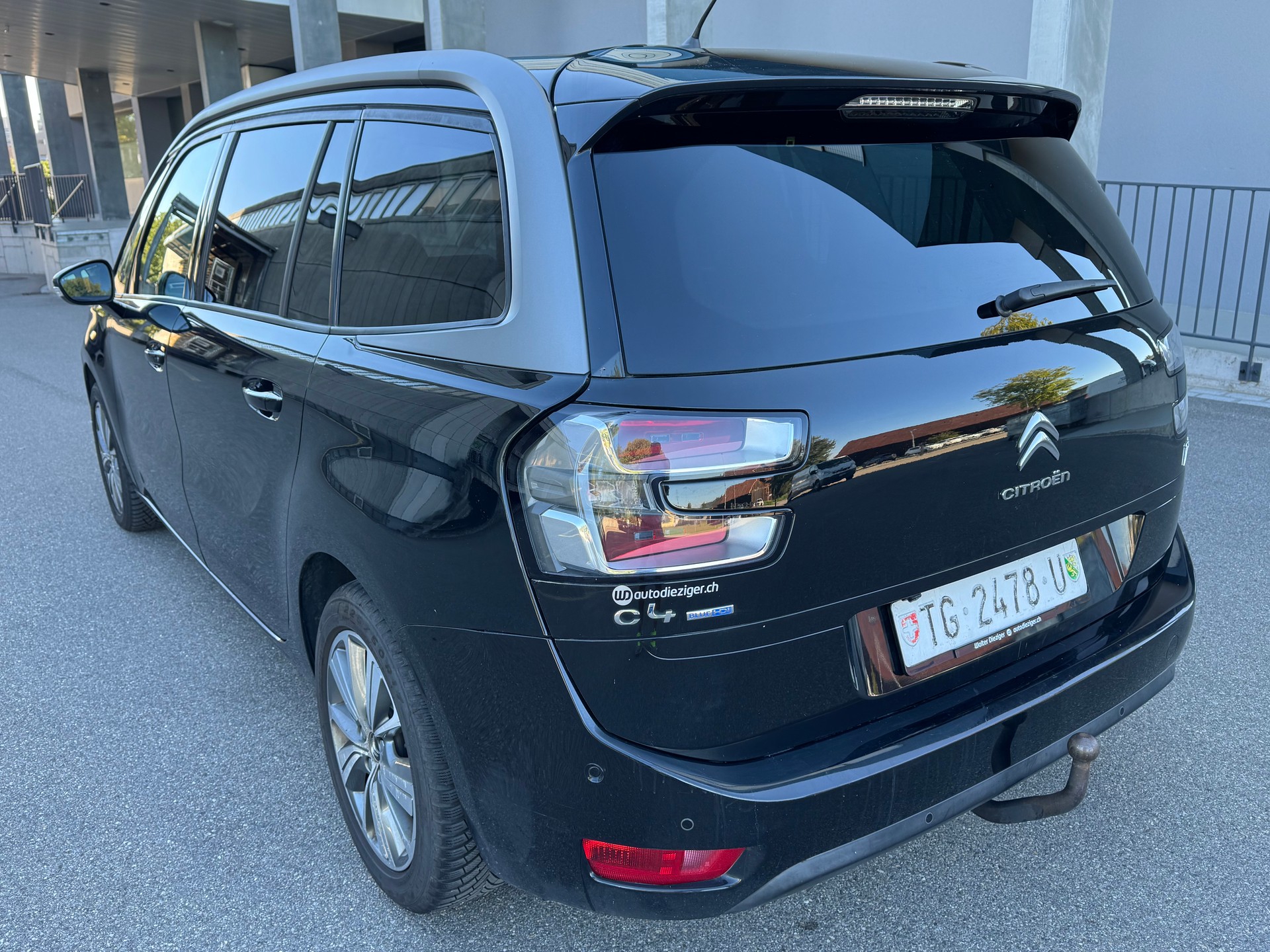 CITROEN Grand C4 Picasso 2.0 BlueHDi Exclusive Automatic-image-4