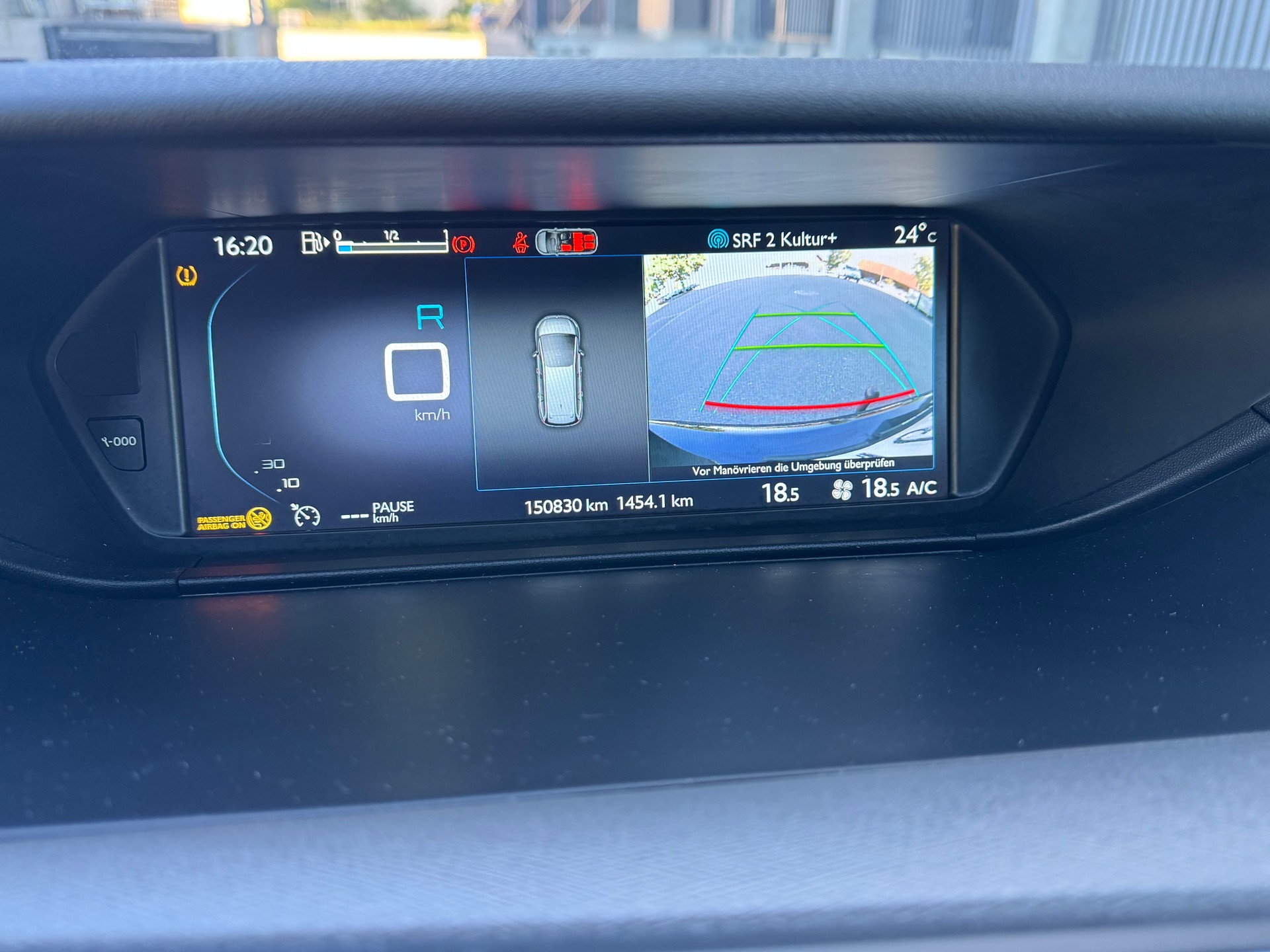 CITROEN Grand C4 Picasso 2.0 BlueHDi Exclusive Automatic-image-12