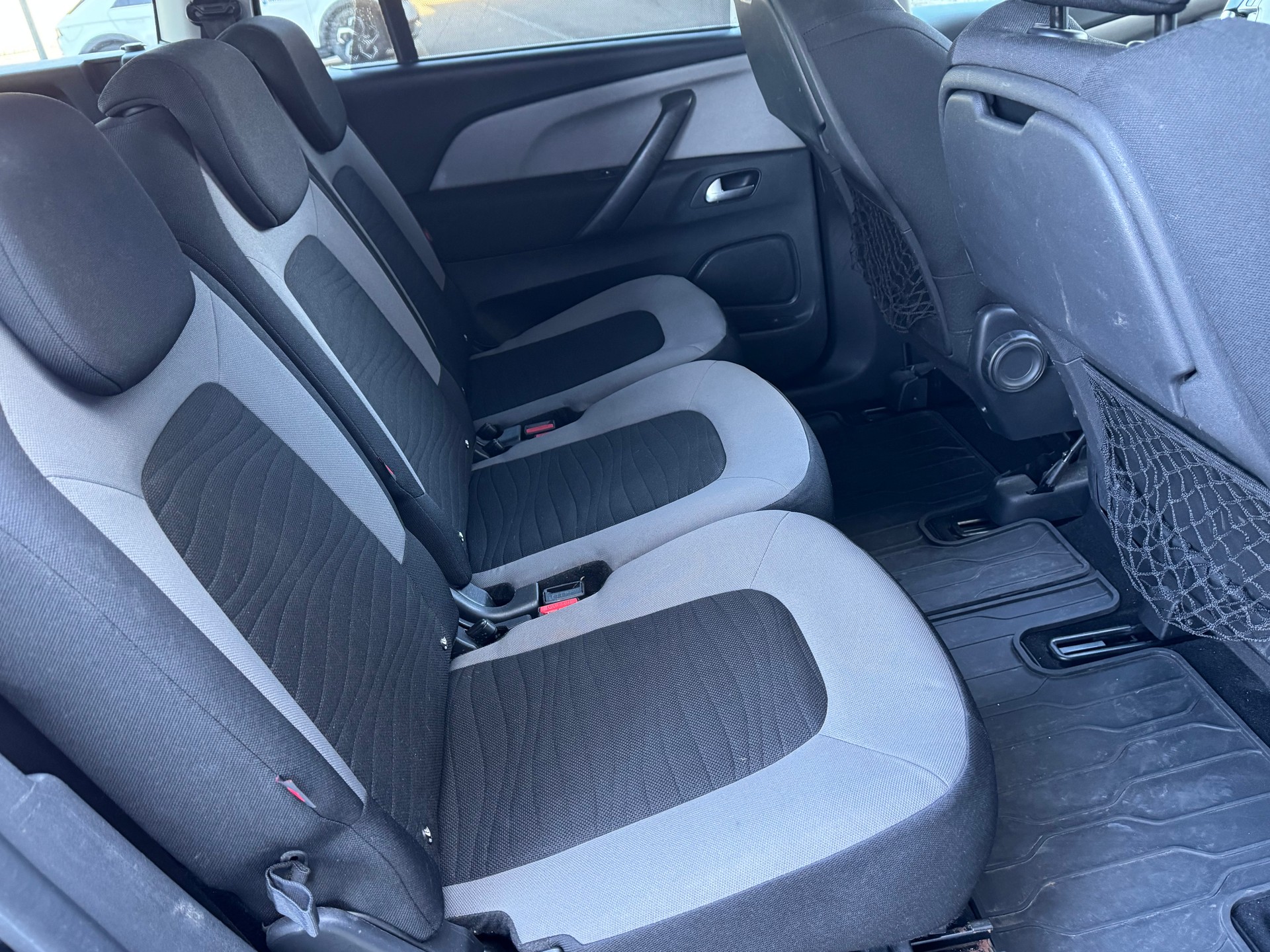 CITROEN Grand C4 Picasso 2.0 BlueHDi Exclusive Automatic-image-9