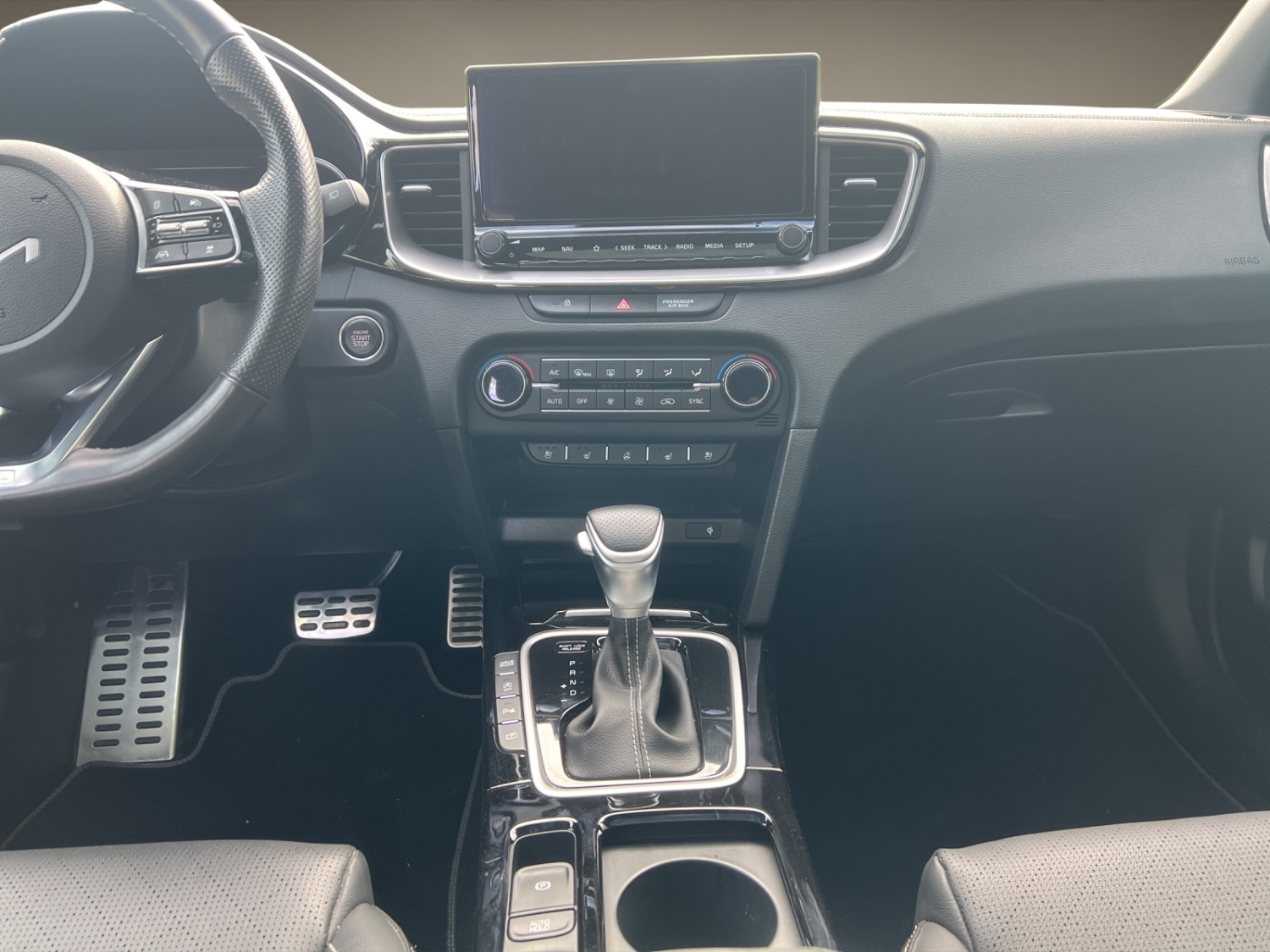 KIA Ceed SW 1.5 T-GDi MHEV GT-Line-image-12