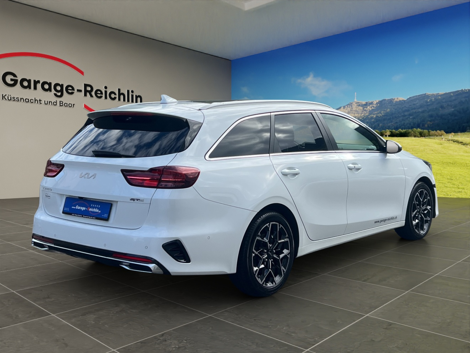 KIA Ceed SW 1.5 T-GDi MHEV GT-Line-image-4