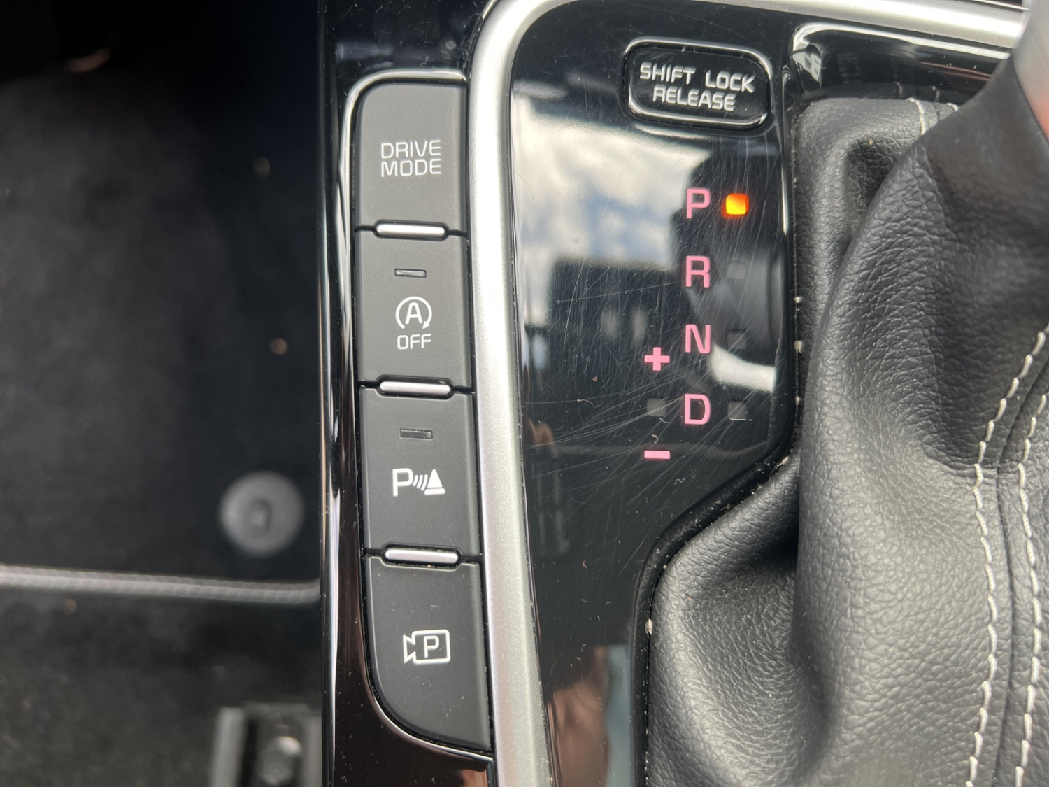 KIA Ceed SW 1.5 T-GDi MHEV GT-Line-image-17