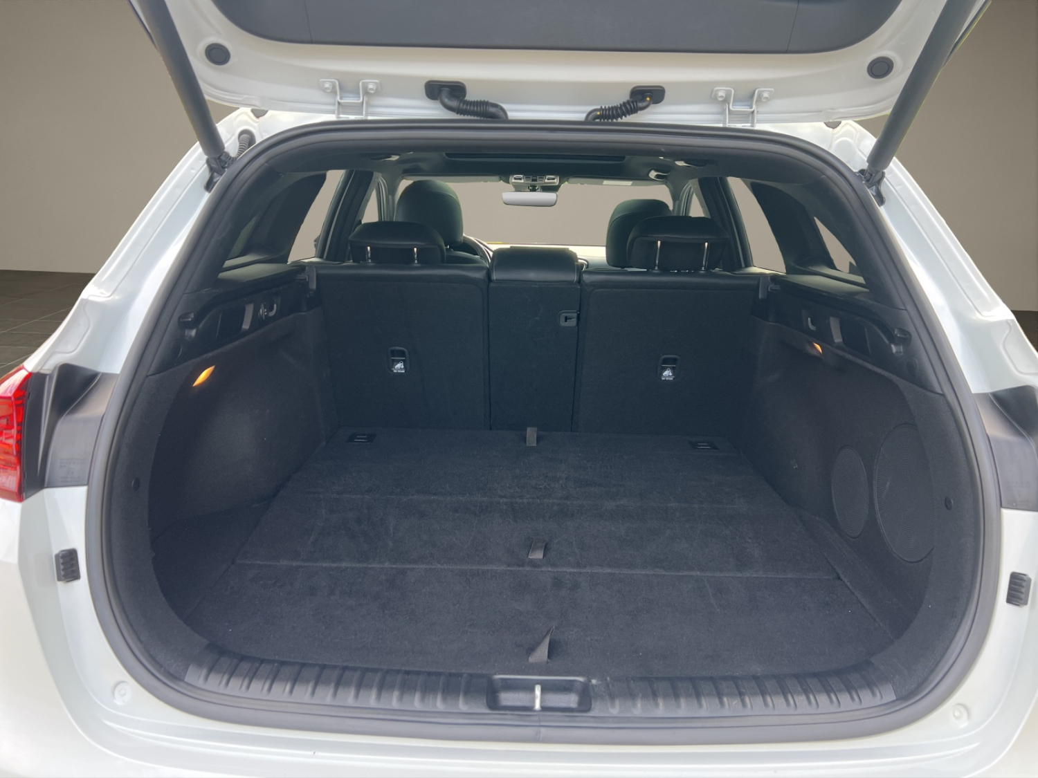 KIA Ceed SW 1.5 T-GDi MHEV GT-Line-image-24