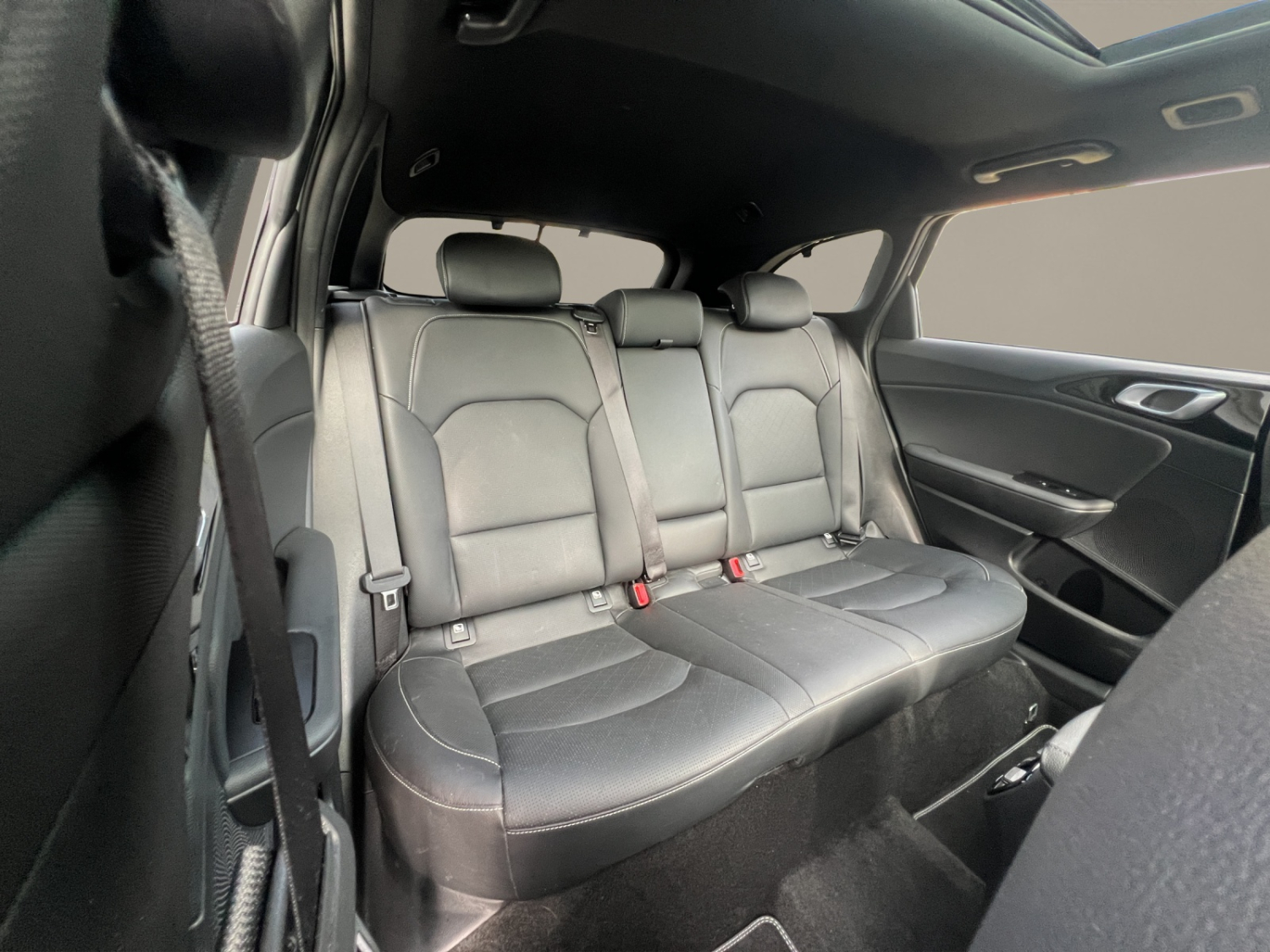 KIA Ceed SW 1.5 T-GDi MHEV GT-Line-image-22