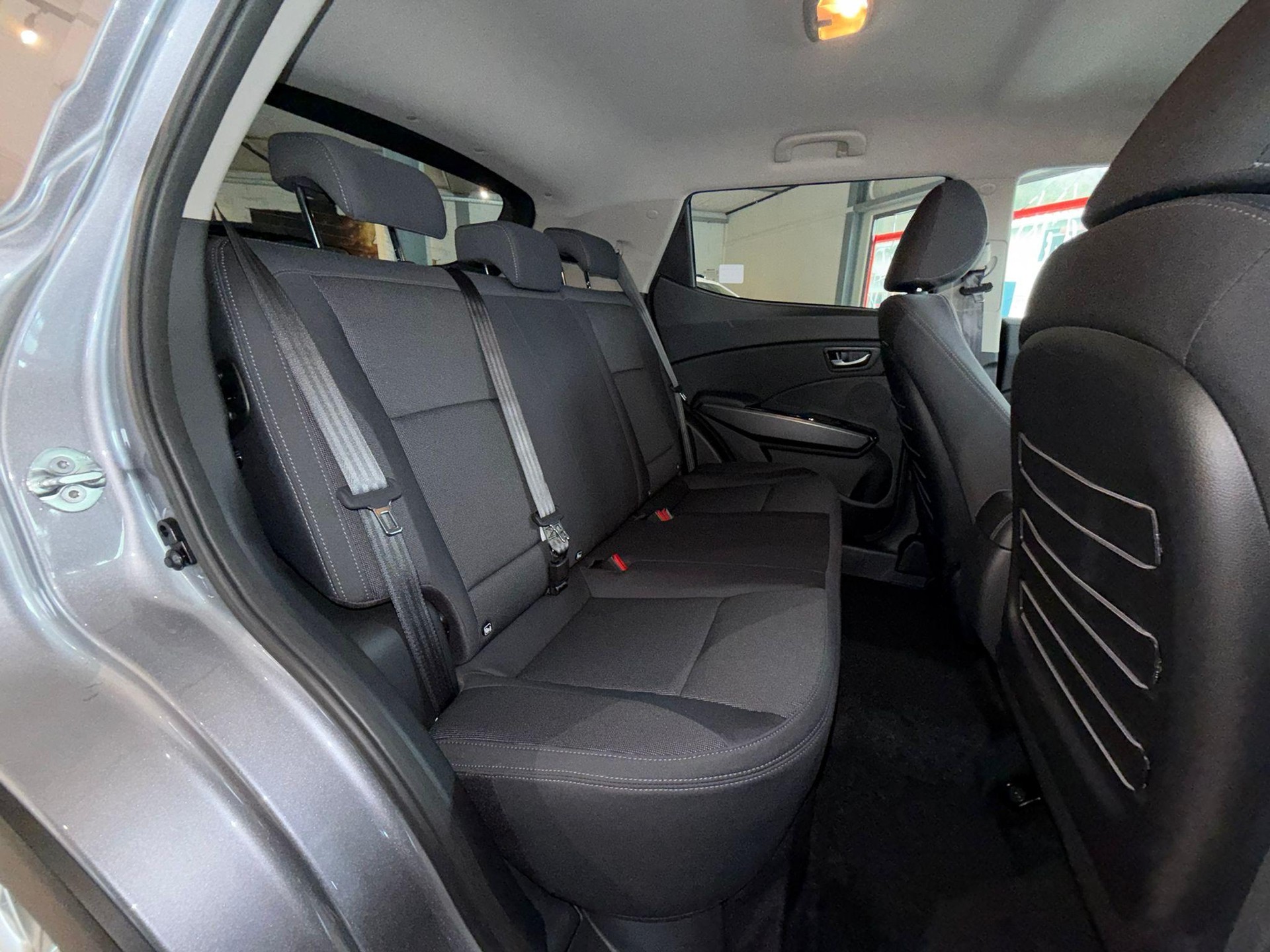 KGM-SsangYong Tivoli 1.5 T-Gdi Steel 4WD-image-9