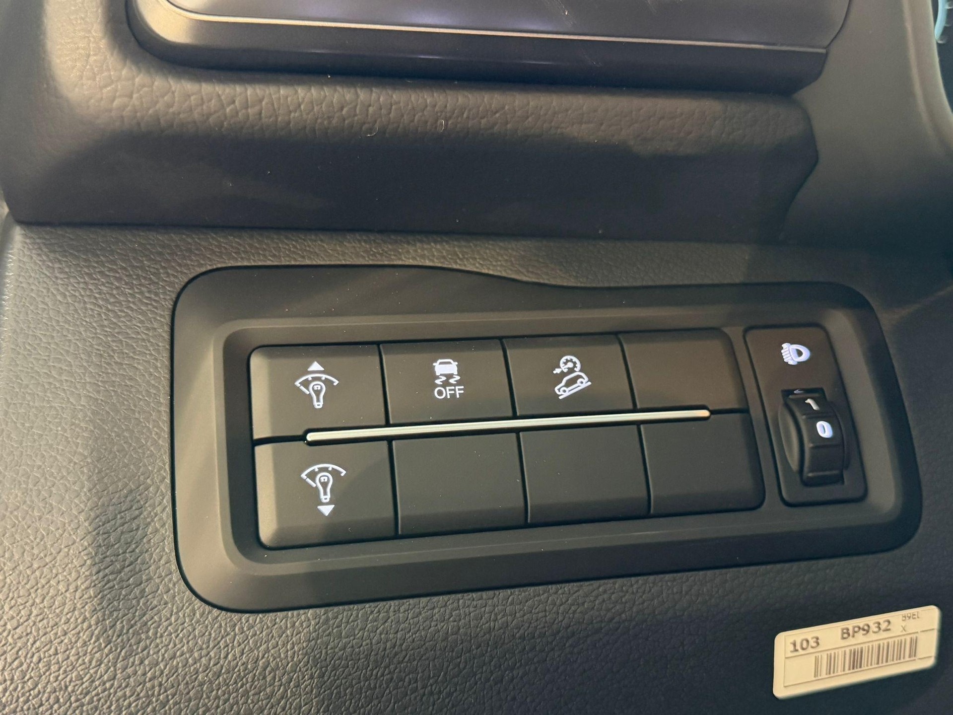 KGM-SsangYong Tivoli 1.5 T-Gdi Steel 4WD-image-18