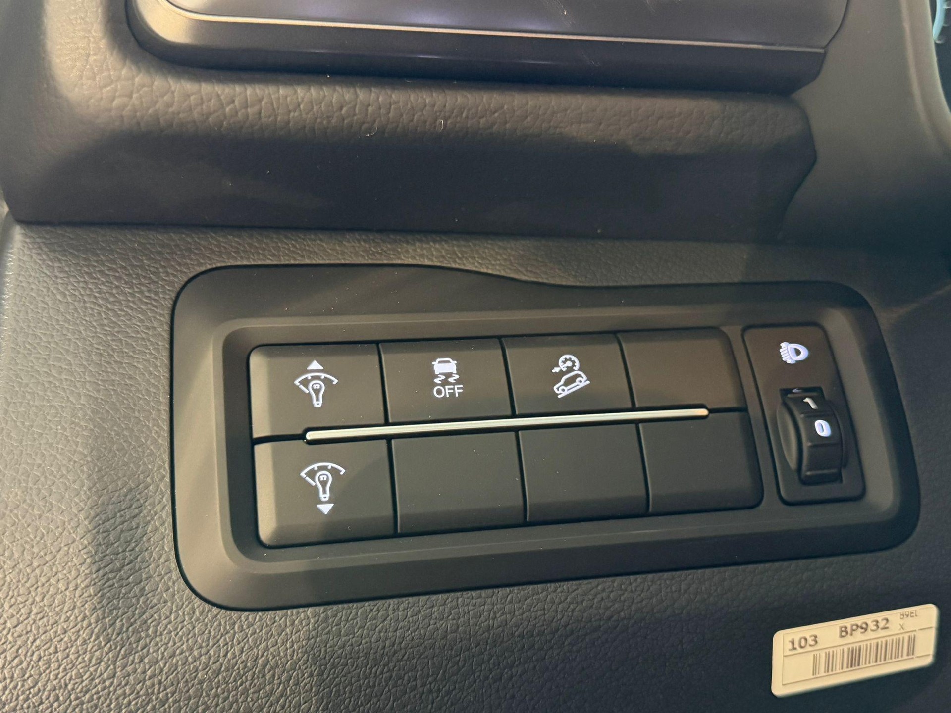 KGM-SsangYong Tivoli 1.5 T-Gdi Steel 4WD-image-18