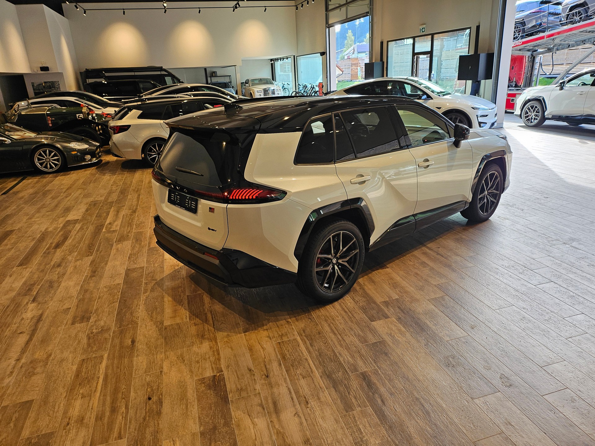 TOYOTA RAV-4 2.5 HSD GR Sport e-CVT 4WD🔥8-fach🔥-image-9