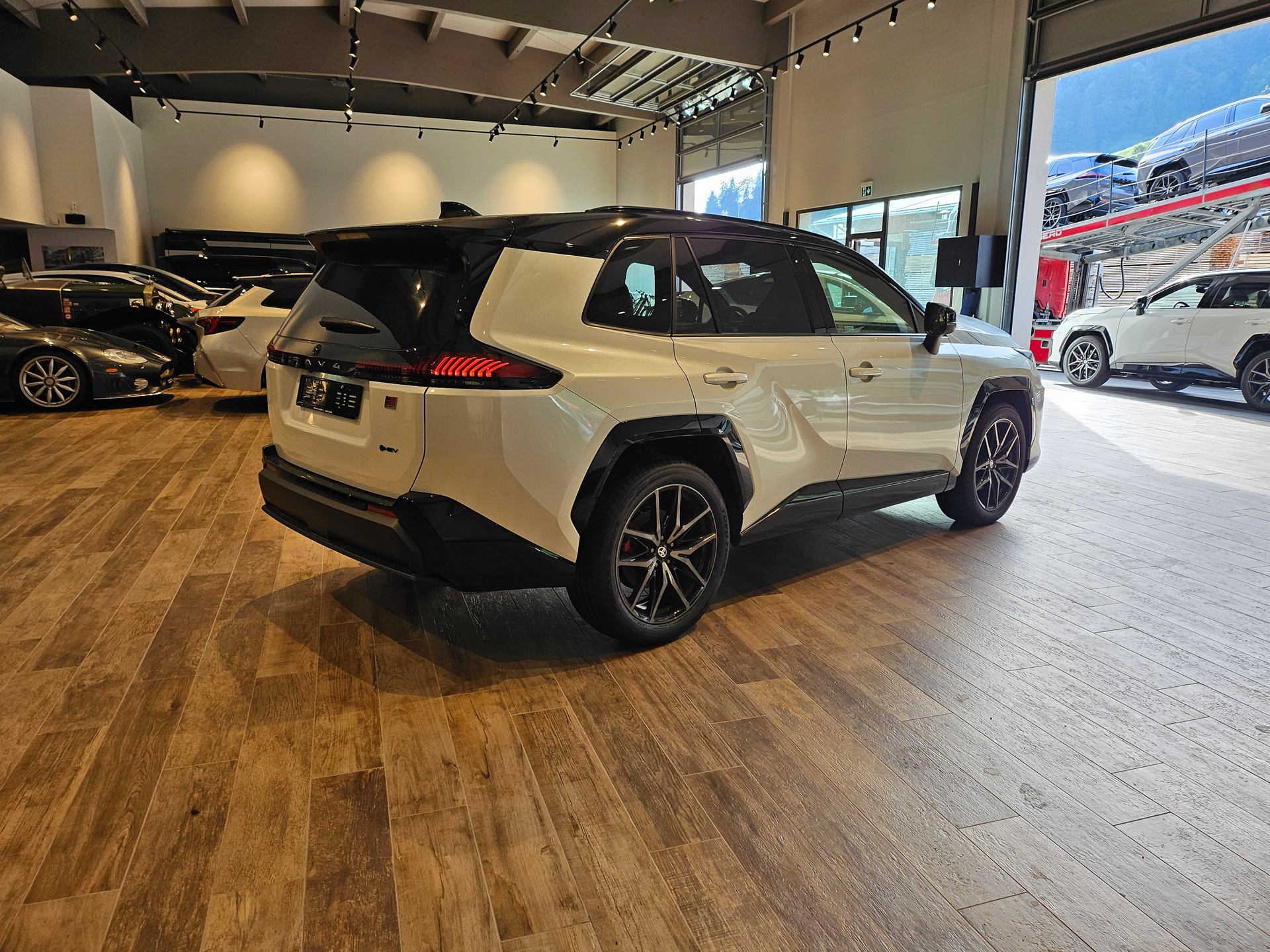 TOYOTA RAV-4 2.5 HSD GR Sport e-CVT 4WD🔥8-fach🔥-image-8