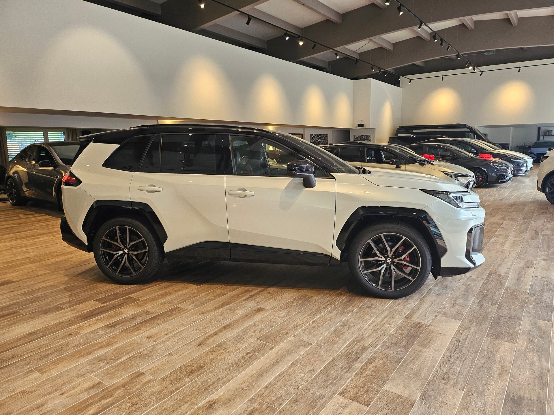 TOYOTA RAV-4 2.5 HSD GR Sport e-CVT 4WD🔥8-fach🔥-image-6