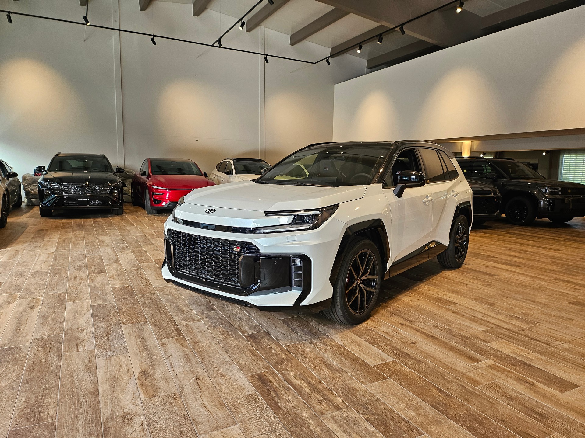 TOYOTA RAV-4 2.5 HSD GR Sport e-CVT 4WD🔥8-fach🔥-image-0