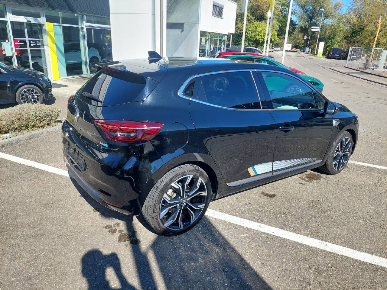 RENAULT Clio 1.6 E-Tech Edition One-image-4