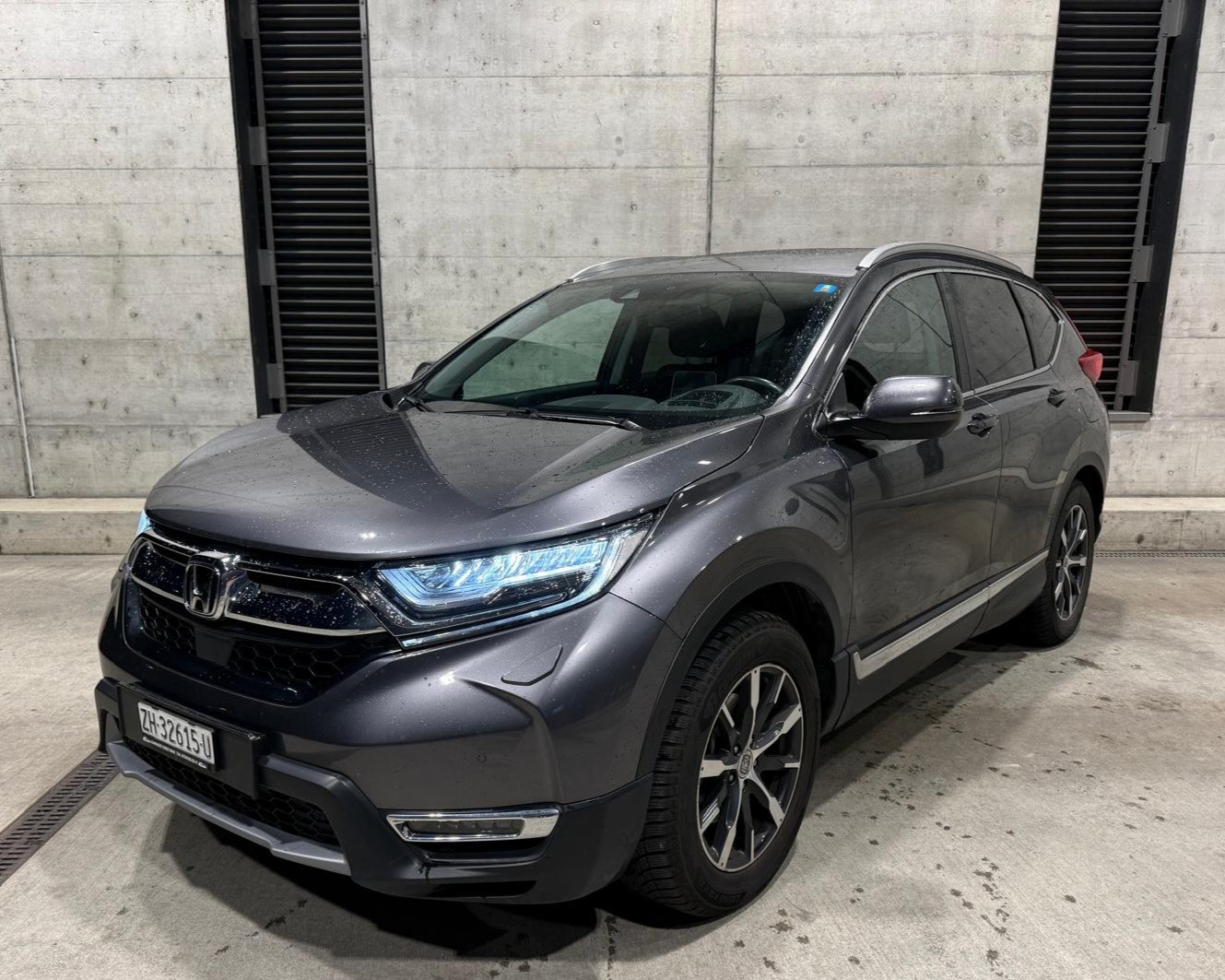 HONDA CR-V 1.5 i-VTEC Executive 4WD Automatic-image-0