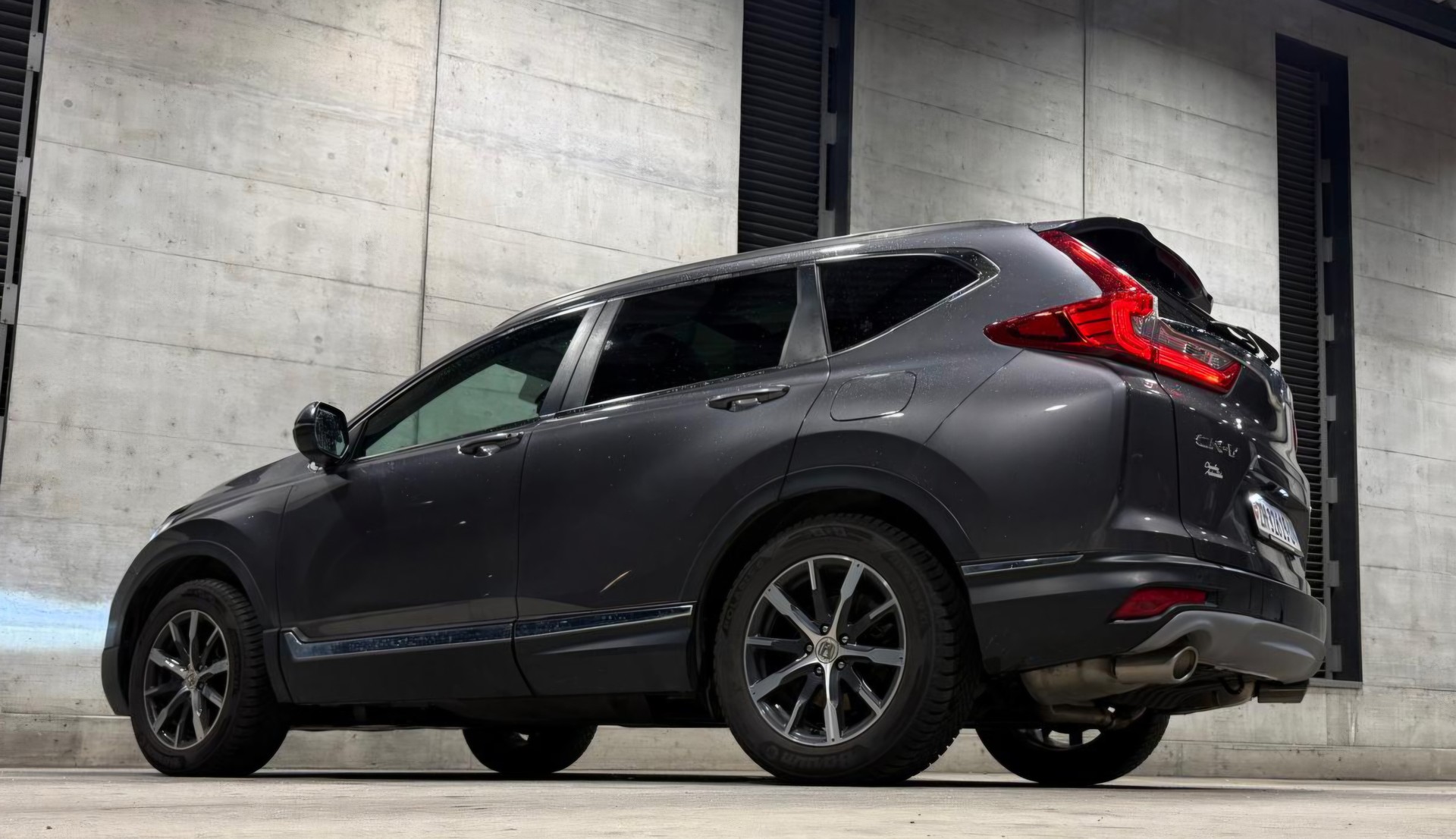 HONDA CR-V 1.5 i-VTEC Executive 4WD Automatic-image-8