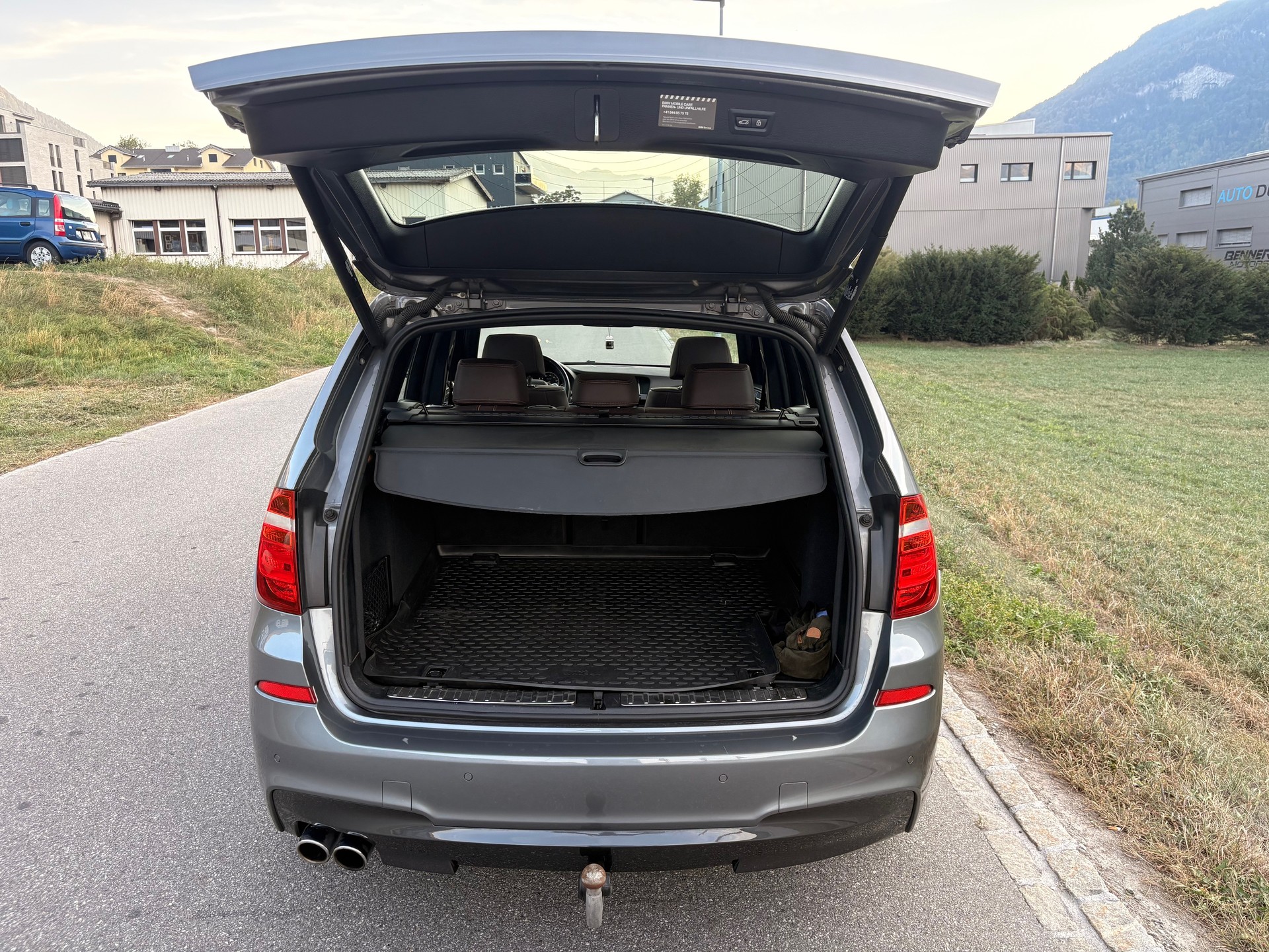 BMW 35i xDrive-image-4