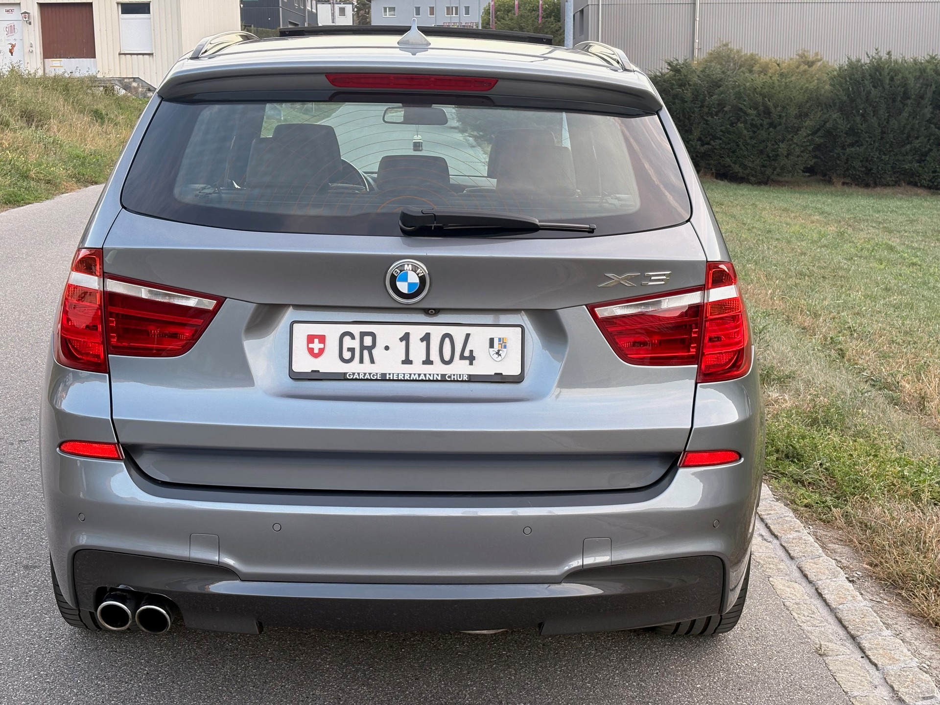 BMW 35i xDrive-image-3