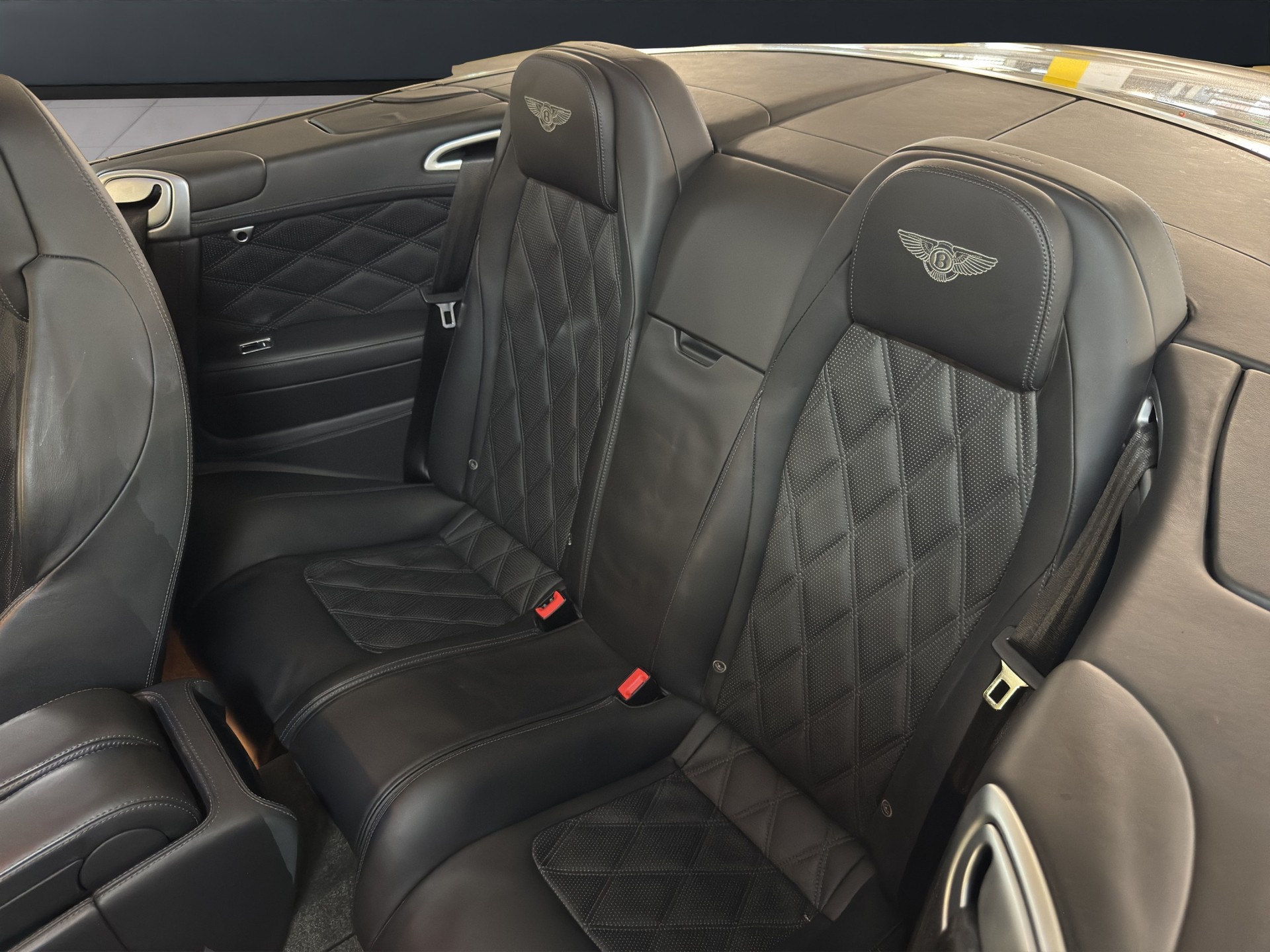 BENTLEY Continental GTC 4.0 V8-image-14
