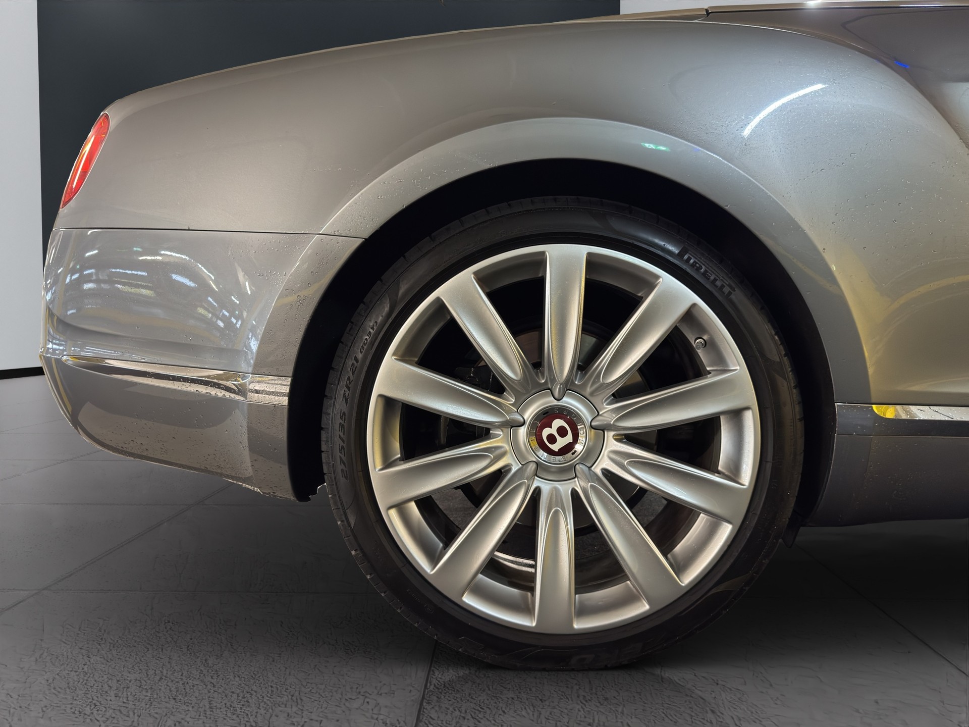 BENTLEY Continental GTC 4.0 V8-image-20