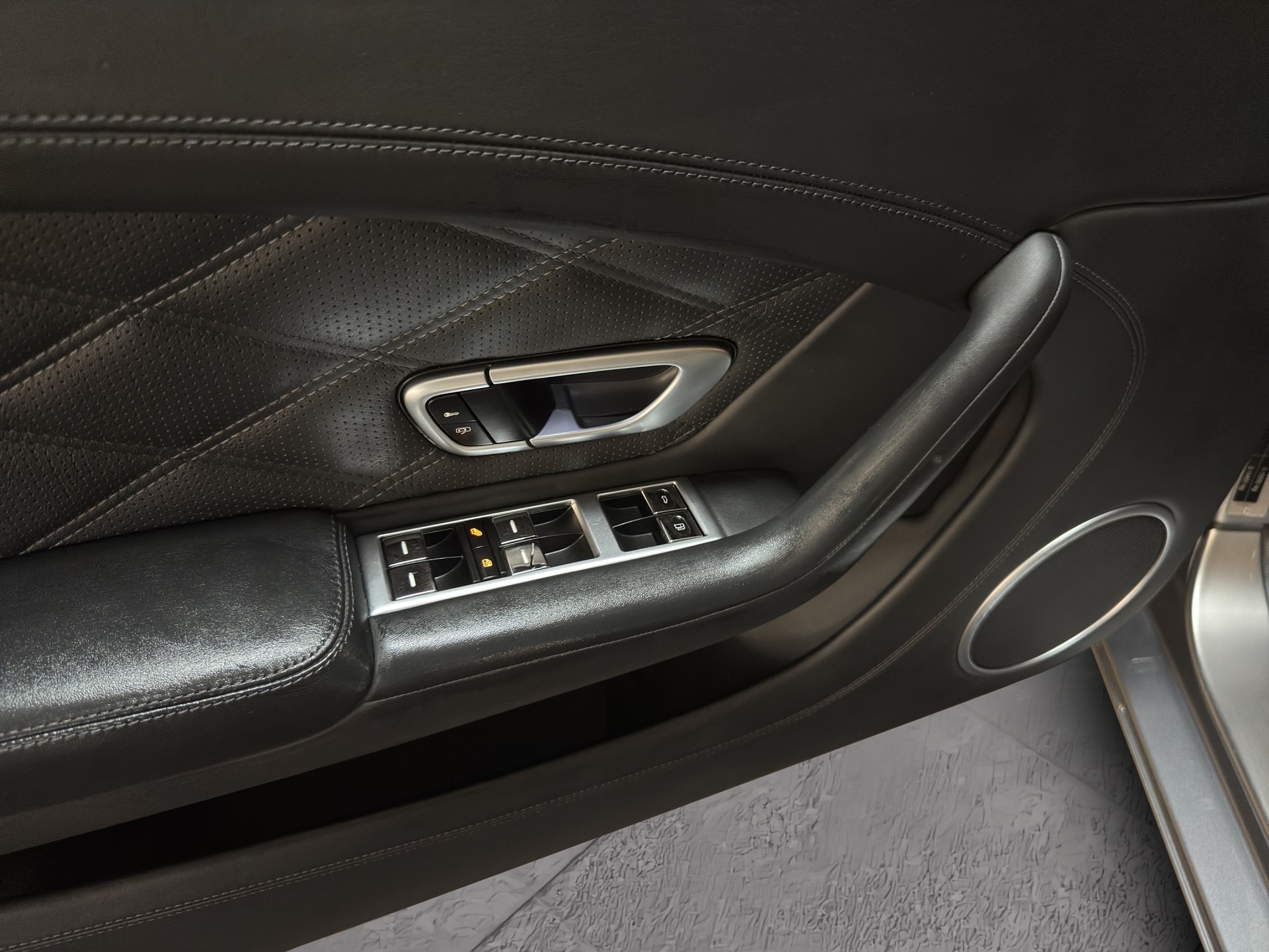 BENTLEY Continental GTC 4.0 V8-image-21
