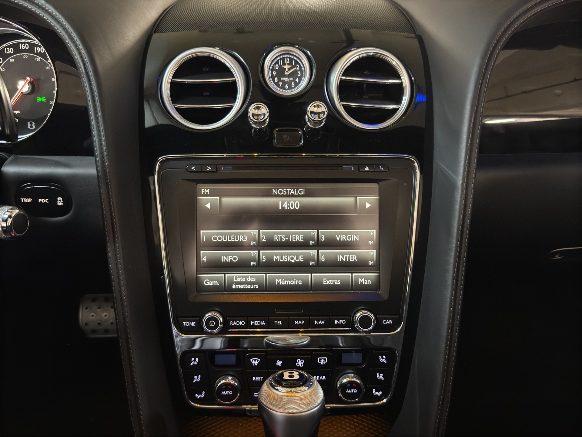 BENTLEY Continental GTC 4.0 V8-image-12