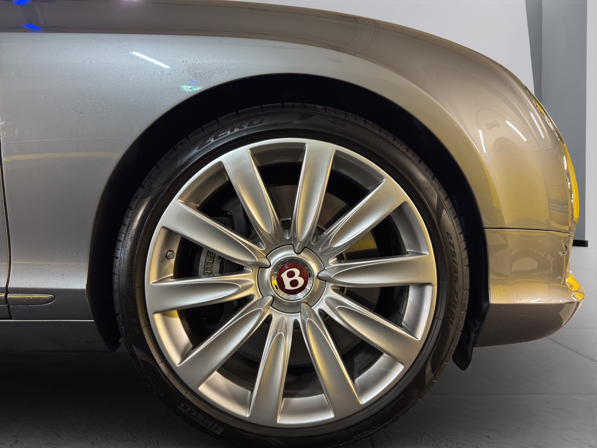 BENTLEY Continental GTC 4.0 V8-image-18
