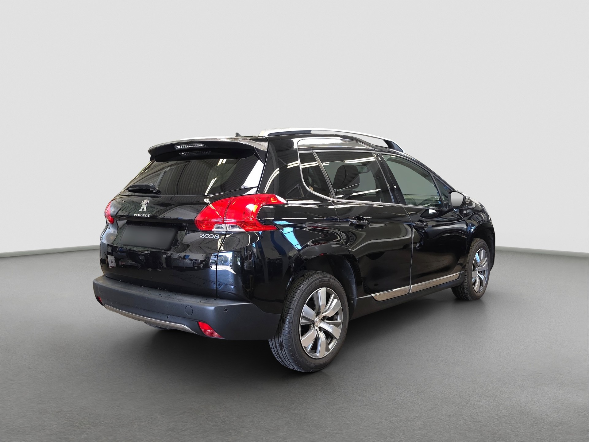 PEUGEOT 2008 1.2 VTI Allure-image-4