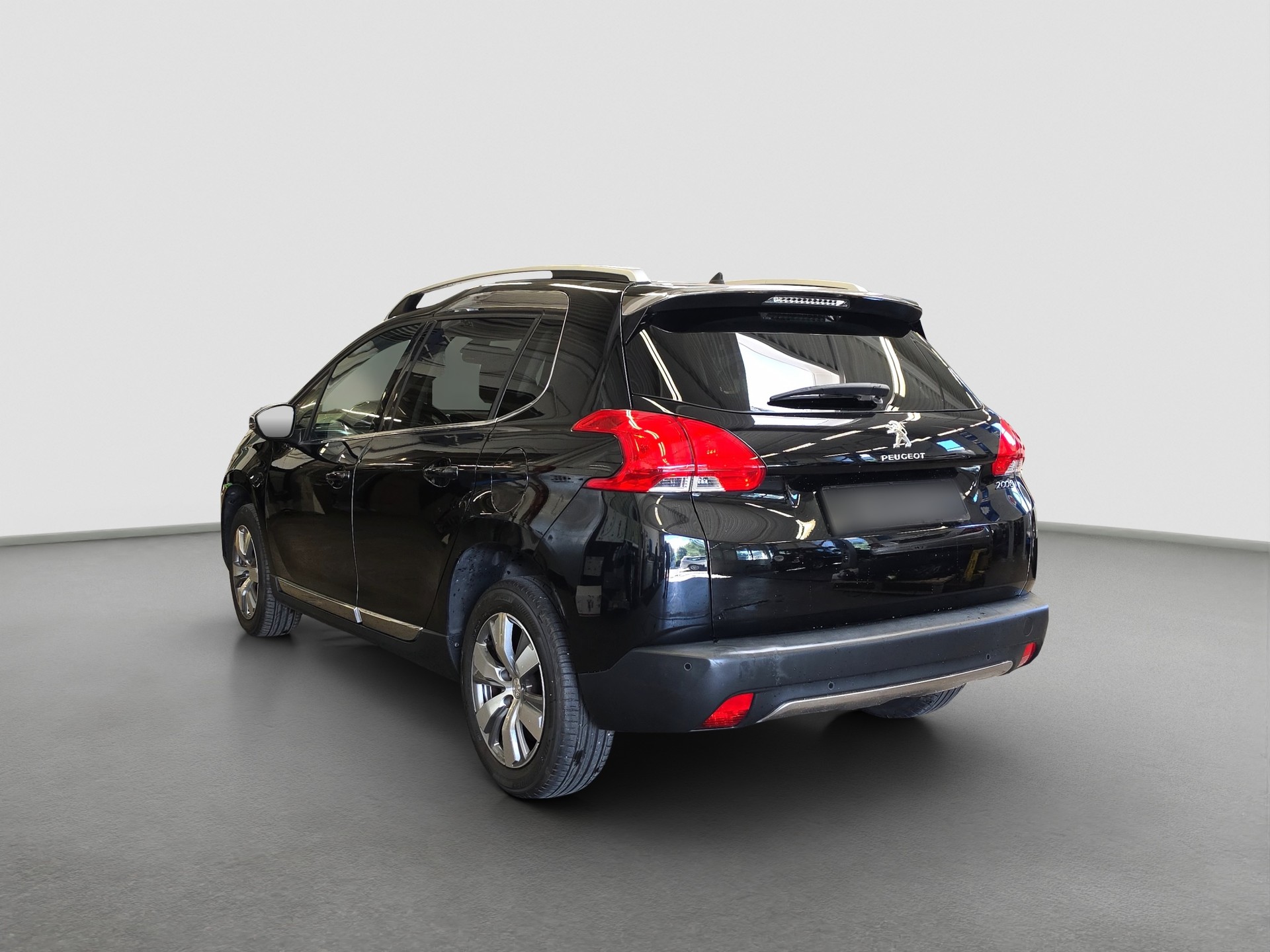 PEUGEOT 2008 1.2 VTI Allure-image-2