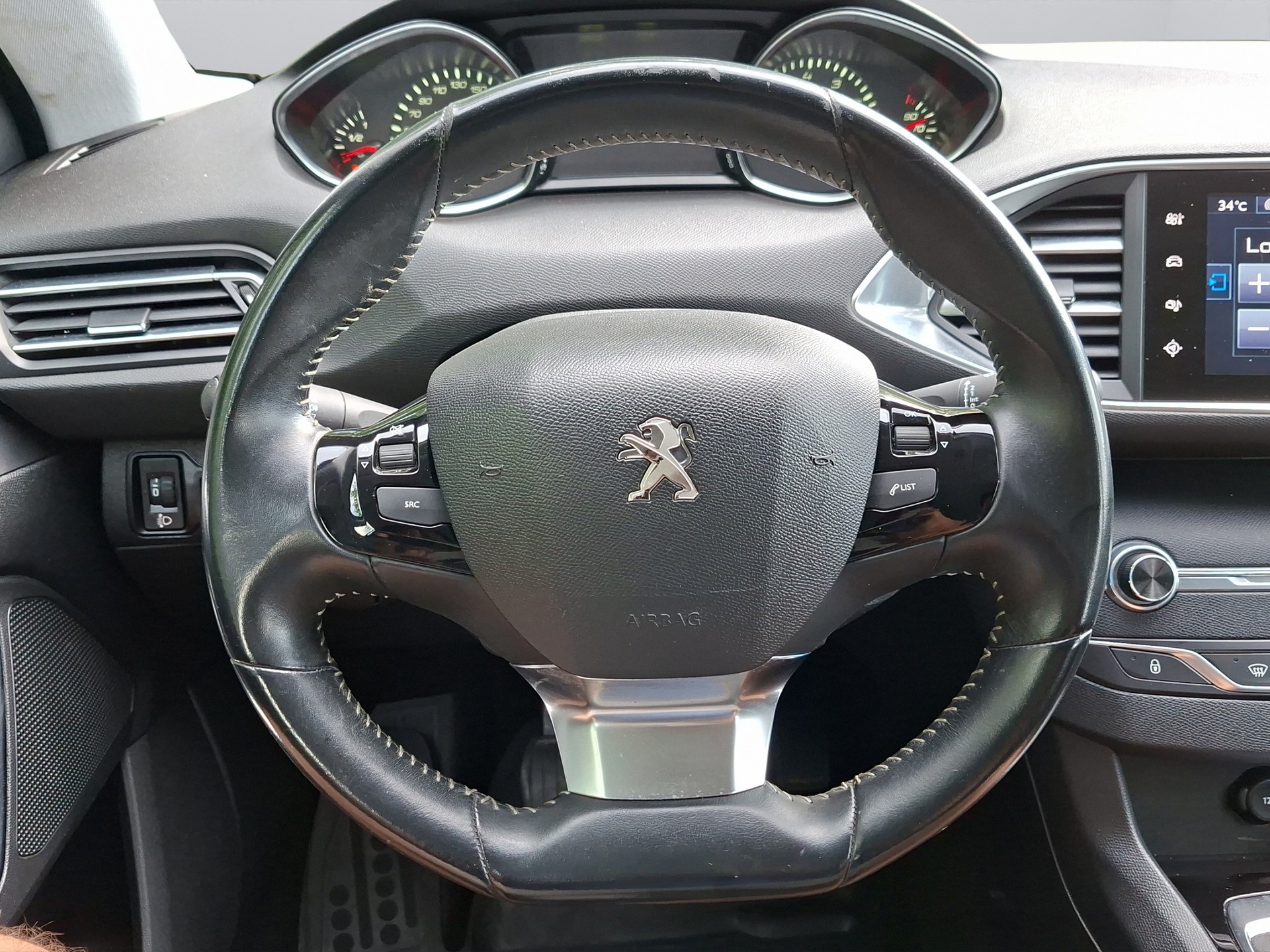 PEUGEOT 308 1.2 THP Style-image-9