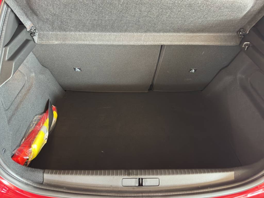 PEUGEOT 208 1.2 PureTech GT Pack EAT8-image-11