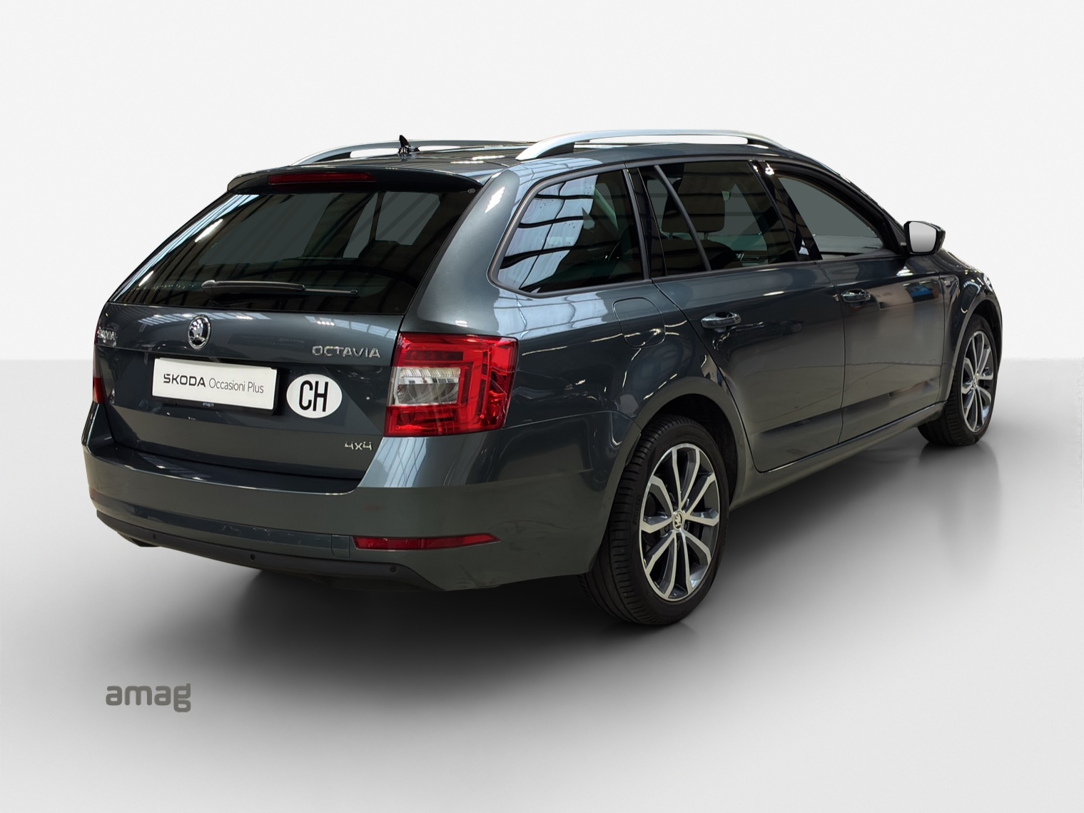SKODA Octavia Combi 2.0 TSI Soleil 4x4 DSG-image-4