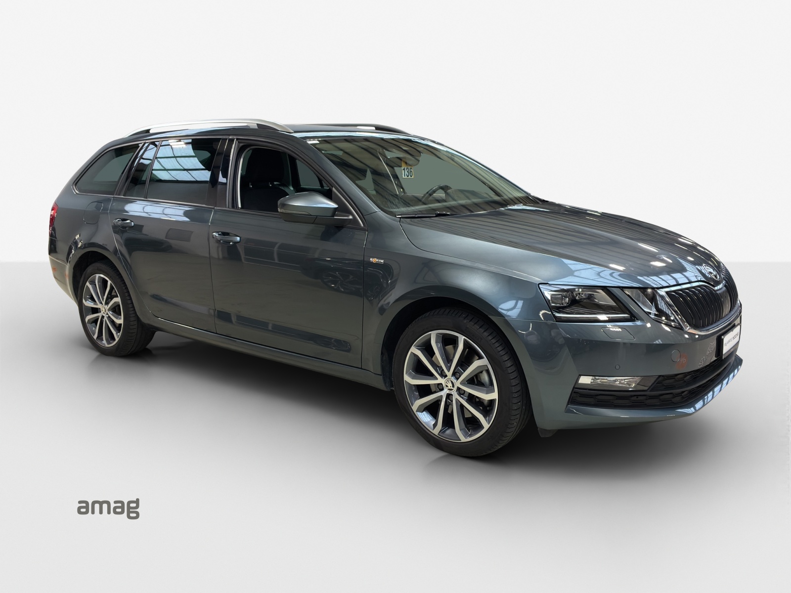 SKODA Octavia Combi 2.0 TSI Soleil 4x4 DSG-image-5
