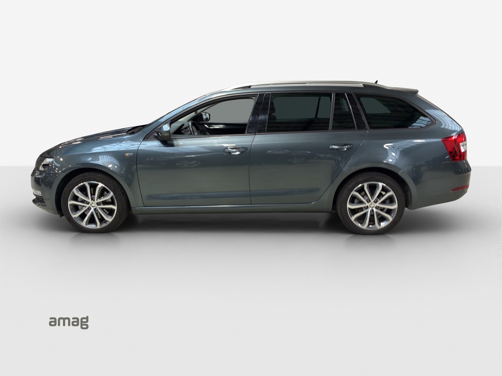 SKODA Octavia Combi 2.0 TSI Soleil 4x4 DSG-image-1