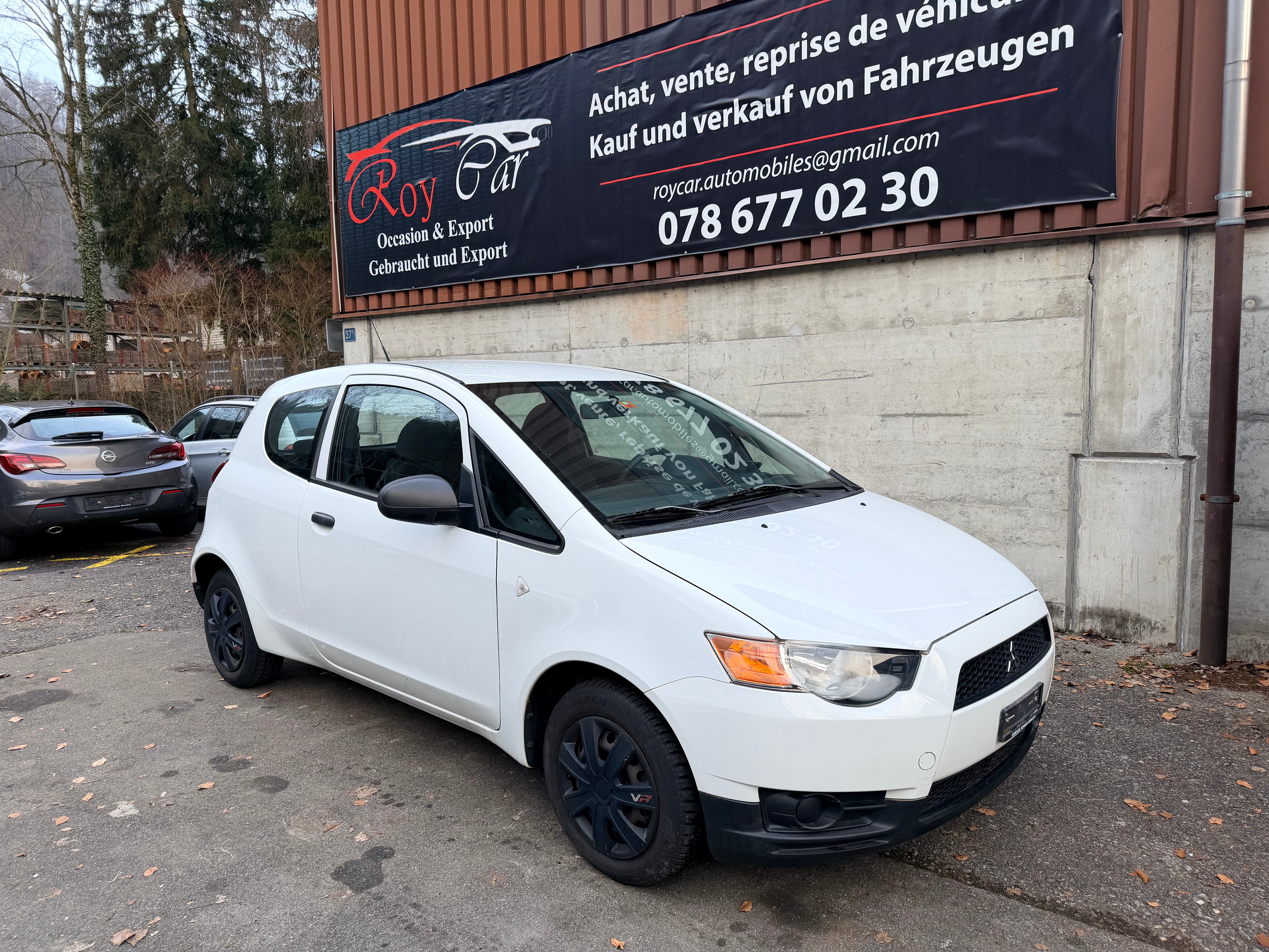 Car photo