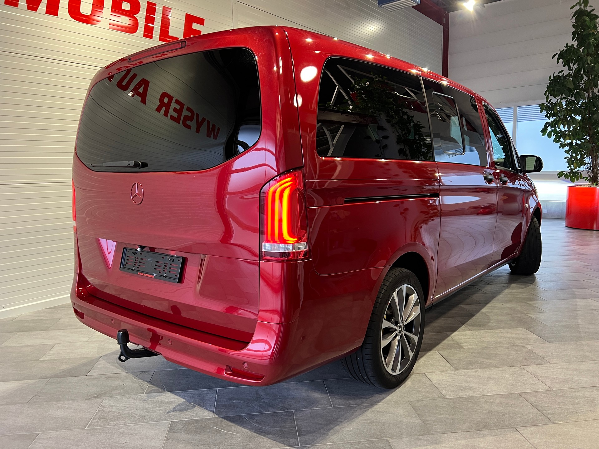 MERCEDES-BENZ Vito 116 CDI Lang Select Tourer 4Matic 9G-Tronic-image-6