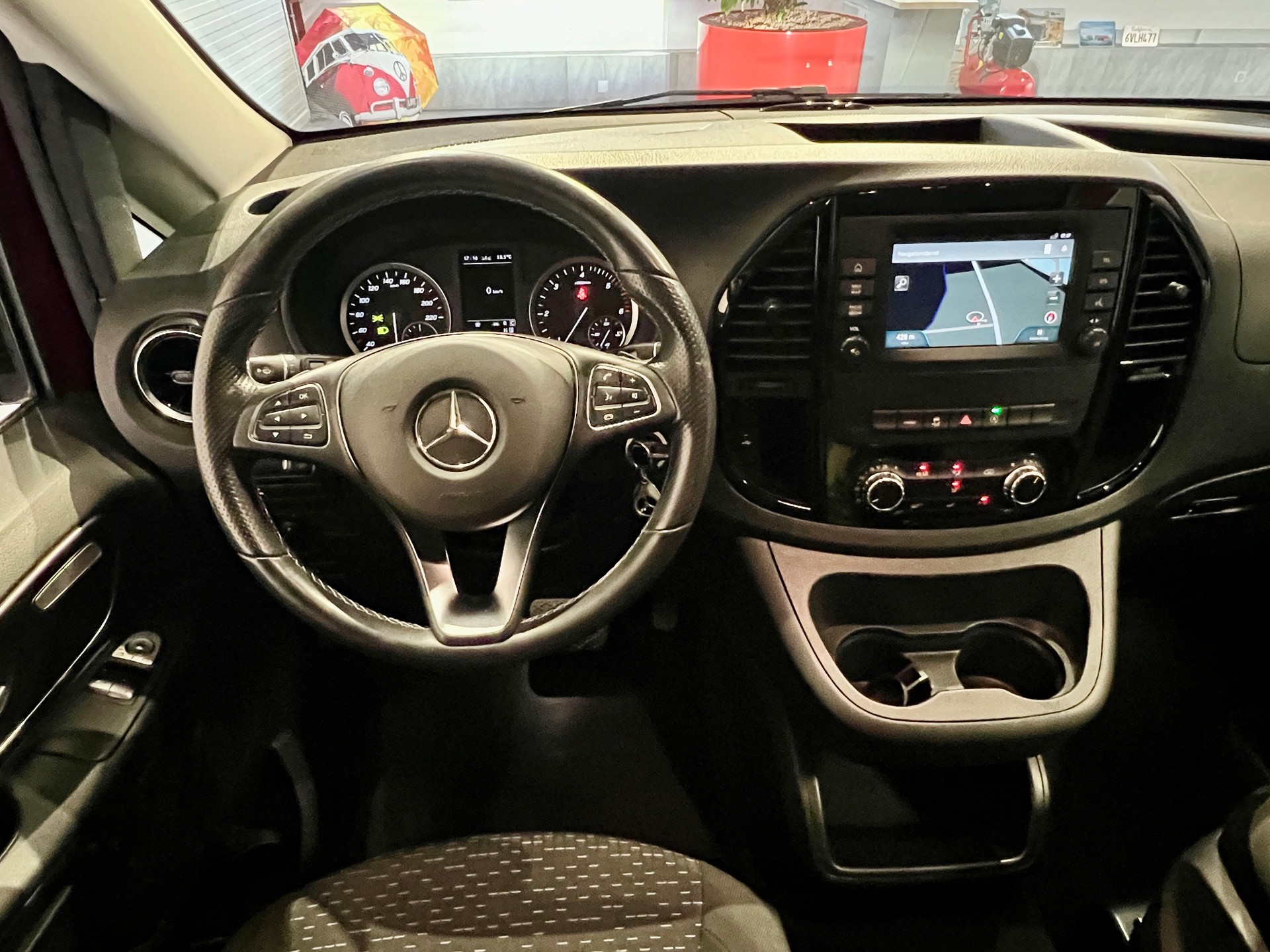 MERCEDES-BENZ Vito 116 CDI Lang Select Tourer 4Matic 9G-Tronic-image-19