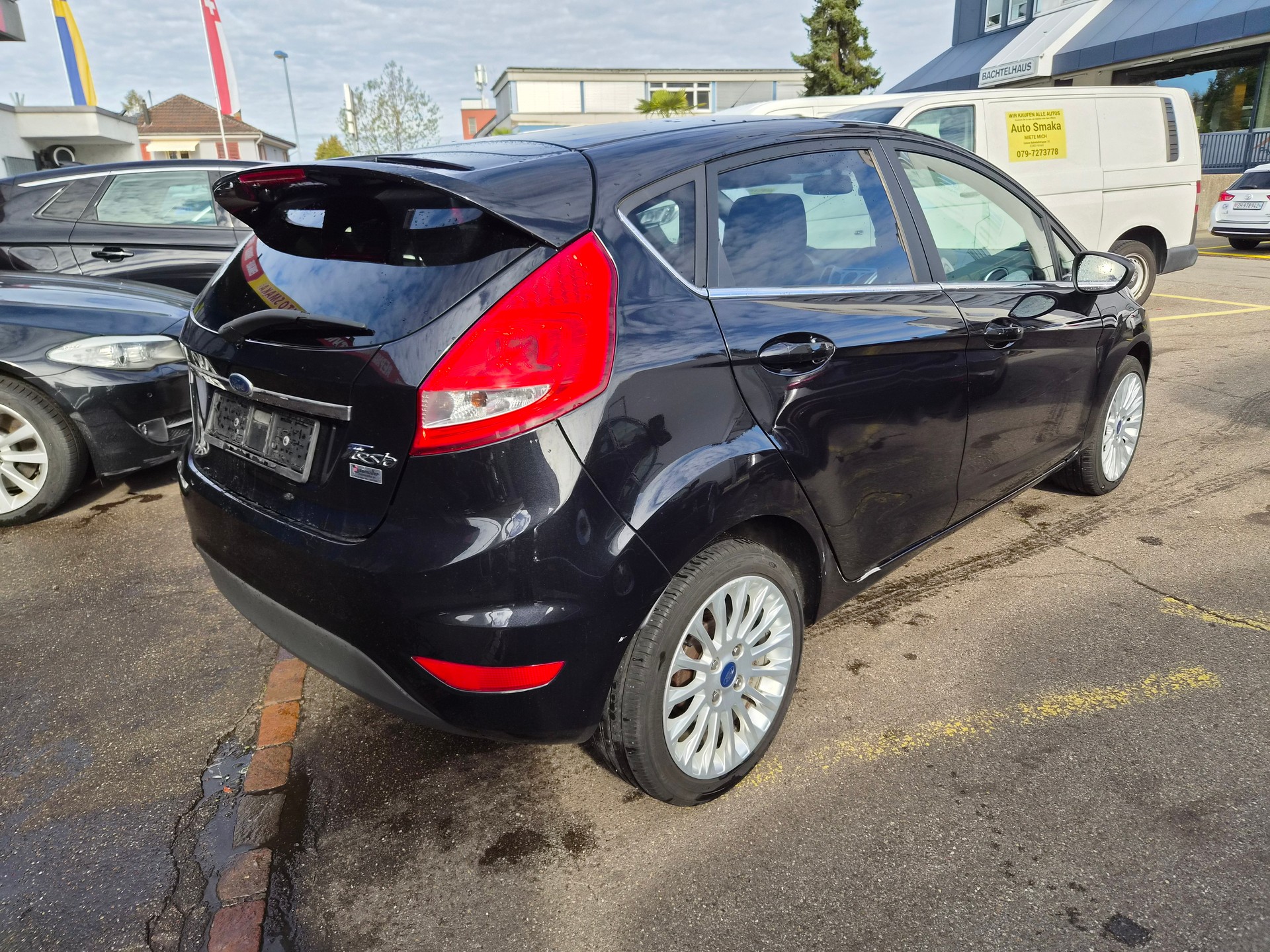 FORD Fiesta 1.6 16V Titanium-image-6