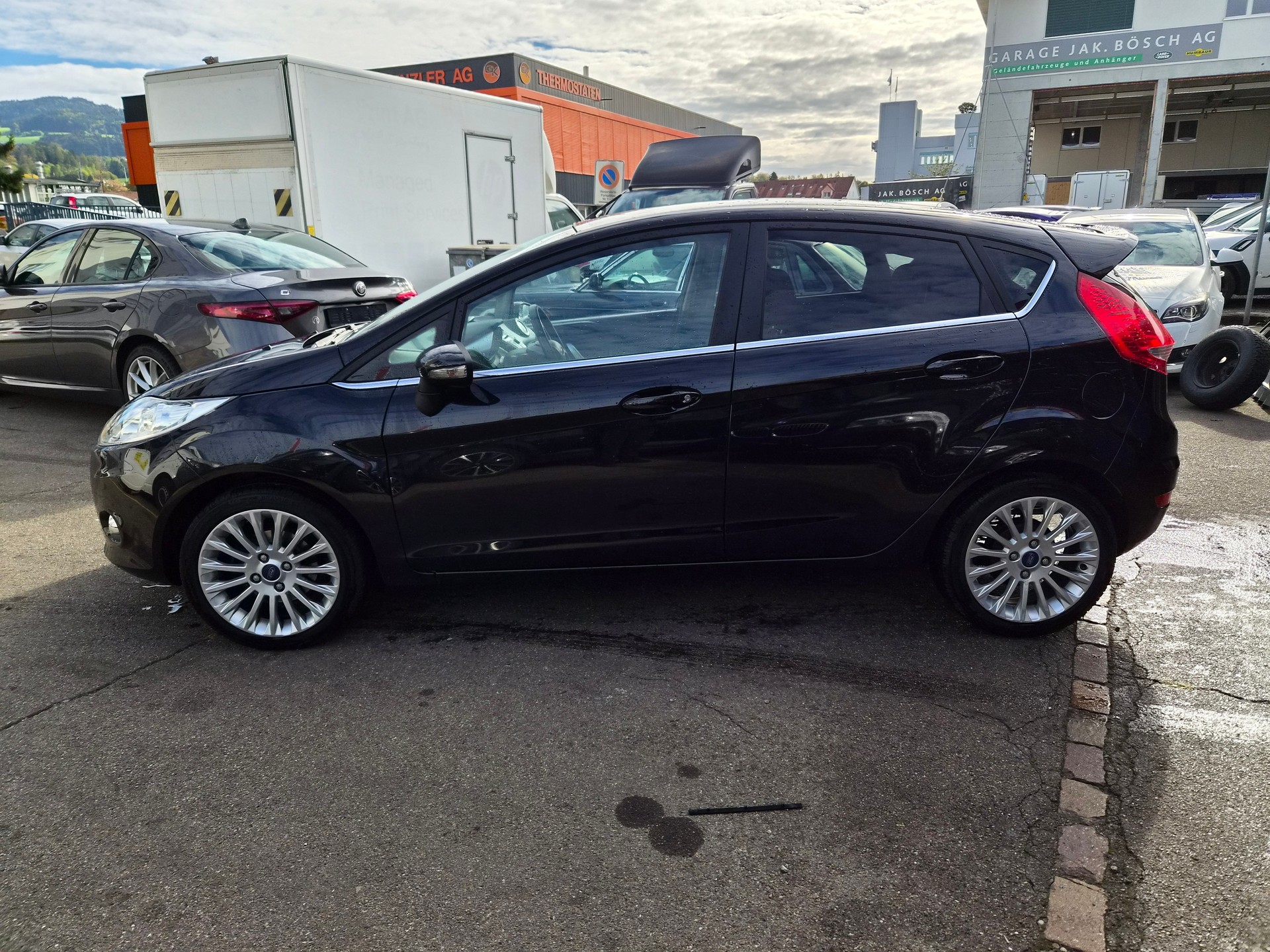 FORD Fiesta 1.6 16V Titanium-image-3