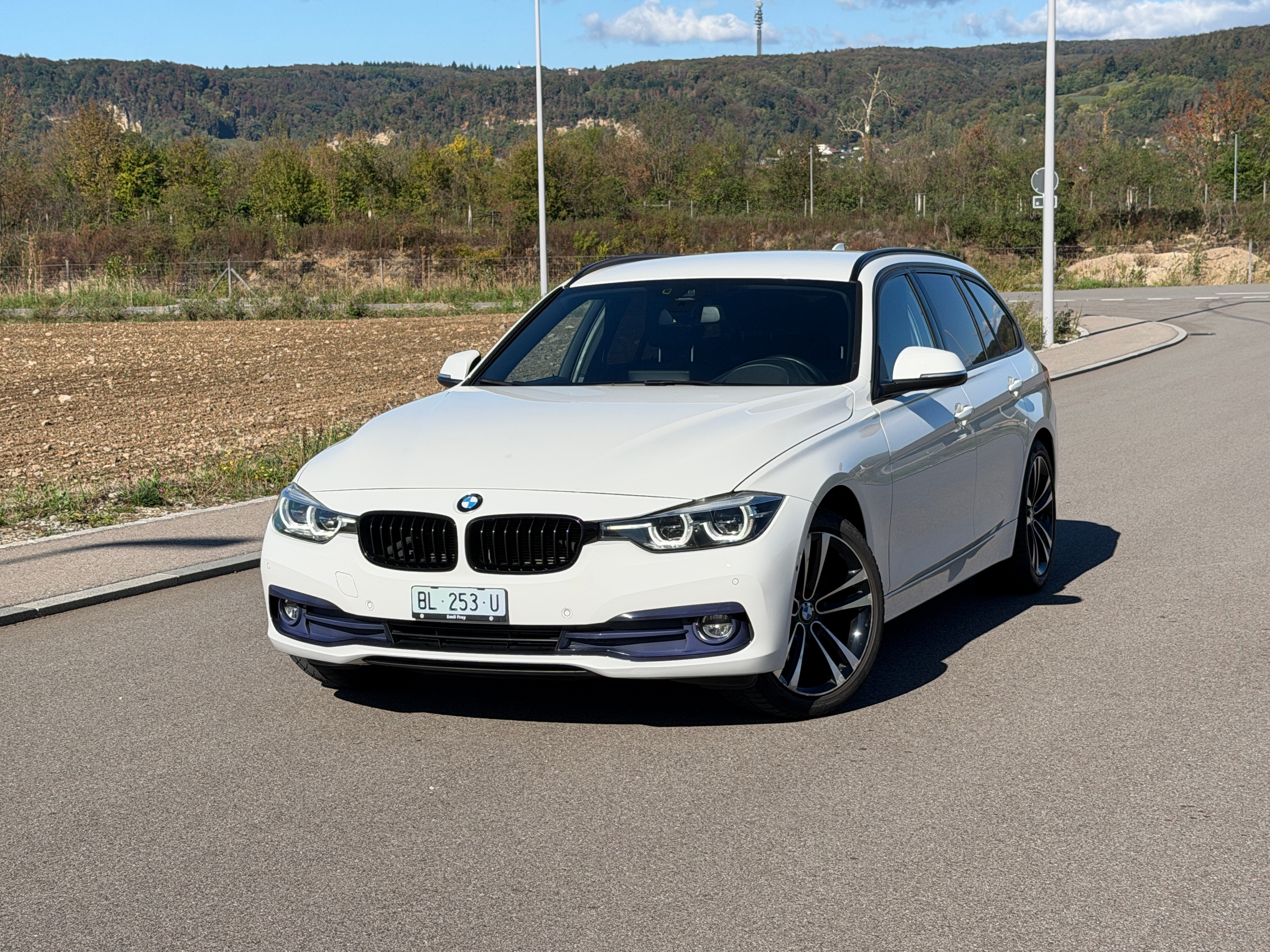 Car photo