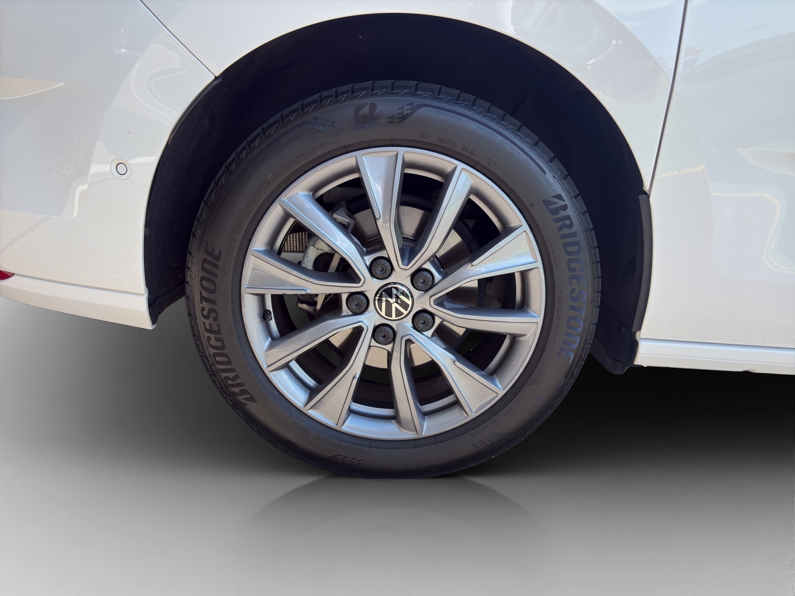 VW Multivan 2.0 TDI Style DSG-image-13