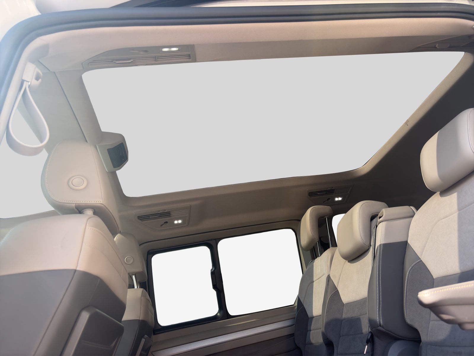 VW Multivan 2.0 TDI Style DSG-image-15