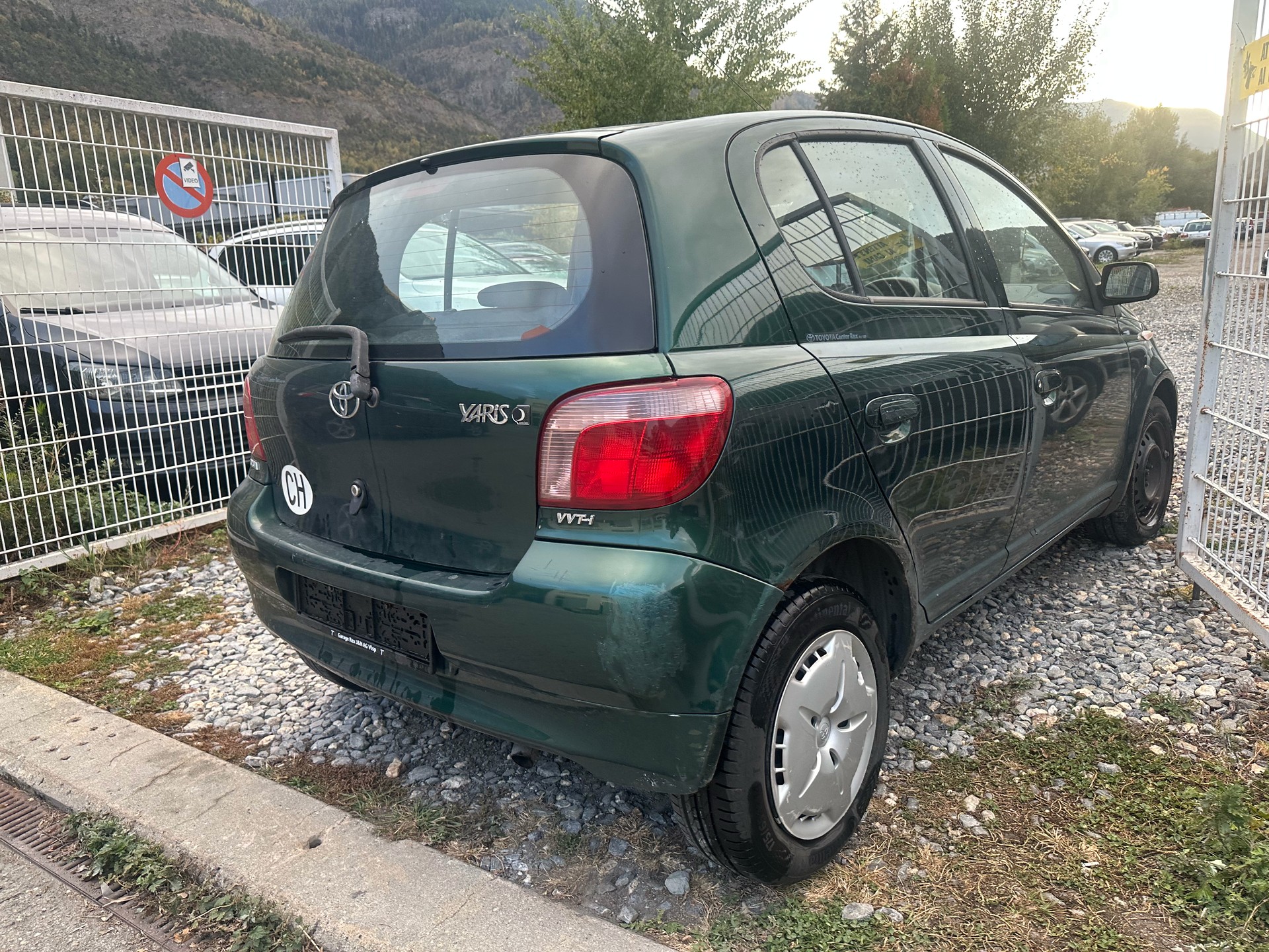 TOYOTA Yaris 1.3 Linea Sol-image-6