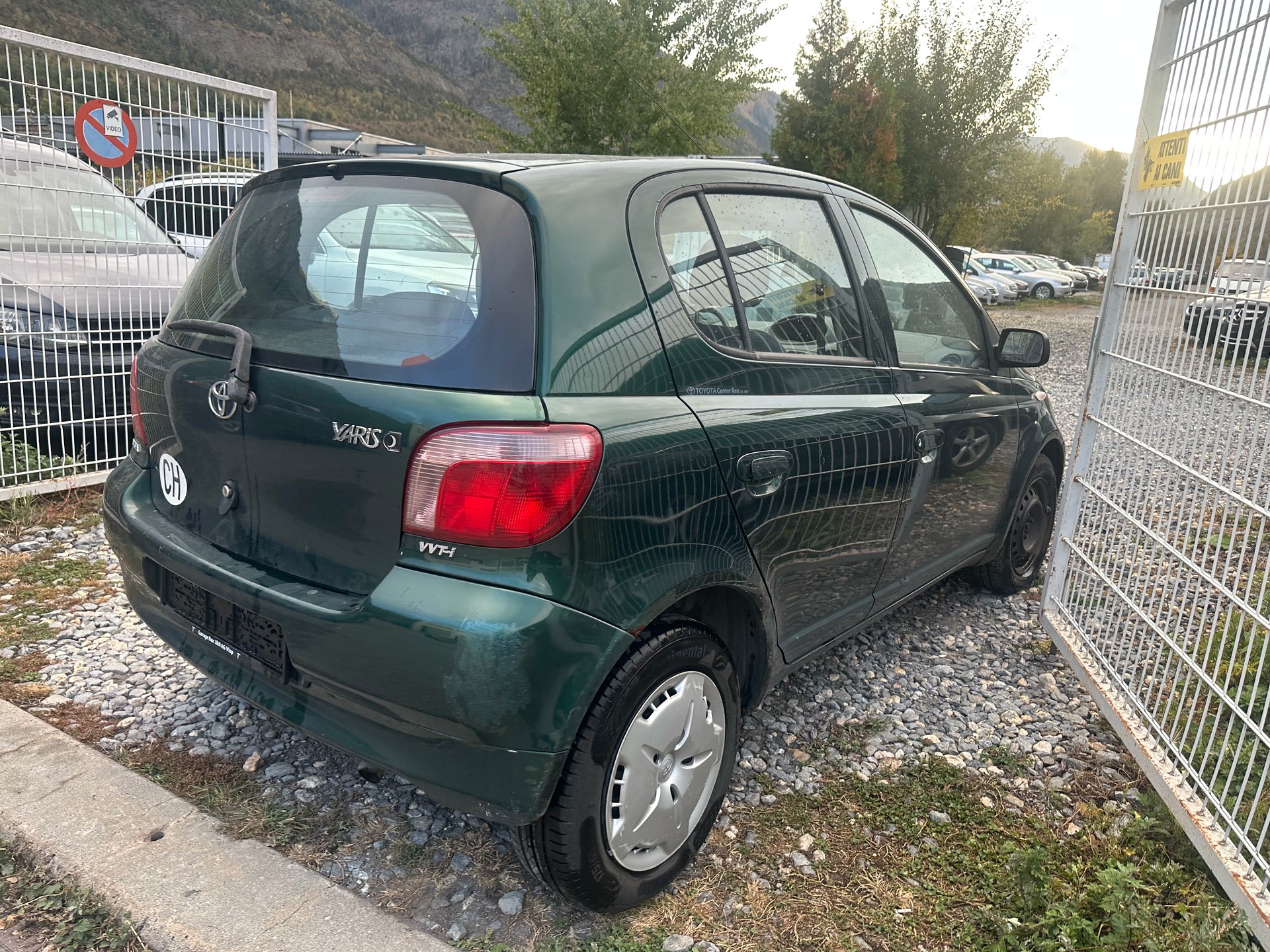 TOYOTA Yaris 1.3 Linea Sol-image-9