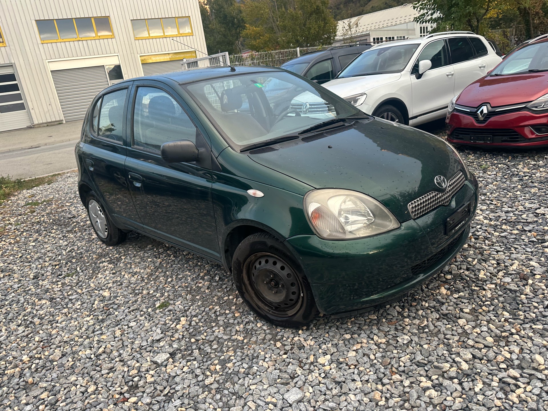 TOYOTA Yaris 1.3 Linea Sol-image-4