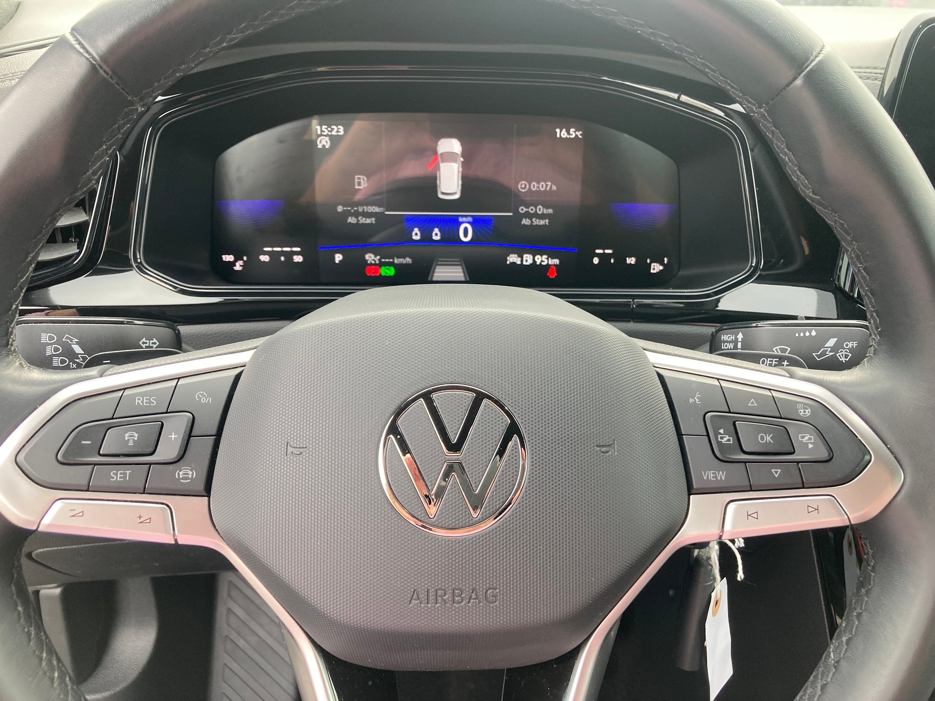 VW T-Roc Cabriolet 1.5 TSI EVO Black Style DSG-image-11