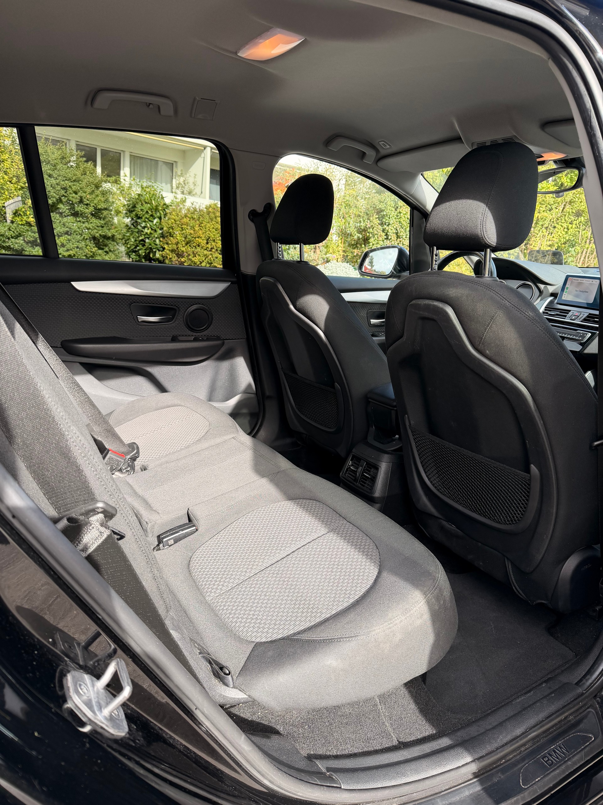 BMW 216d-image-5